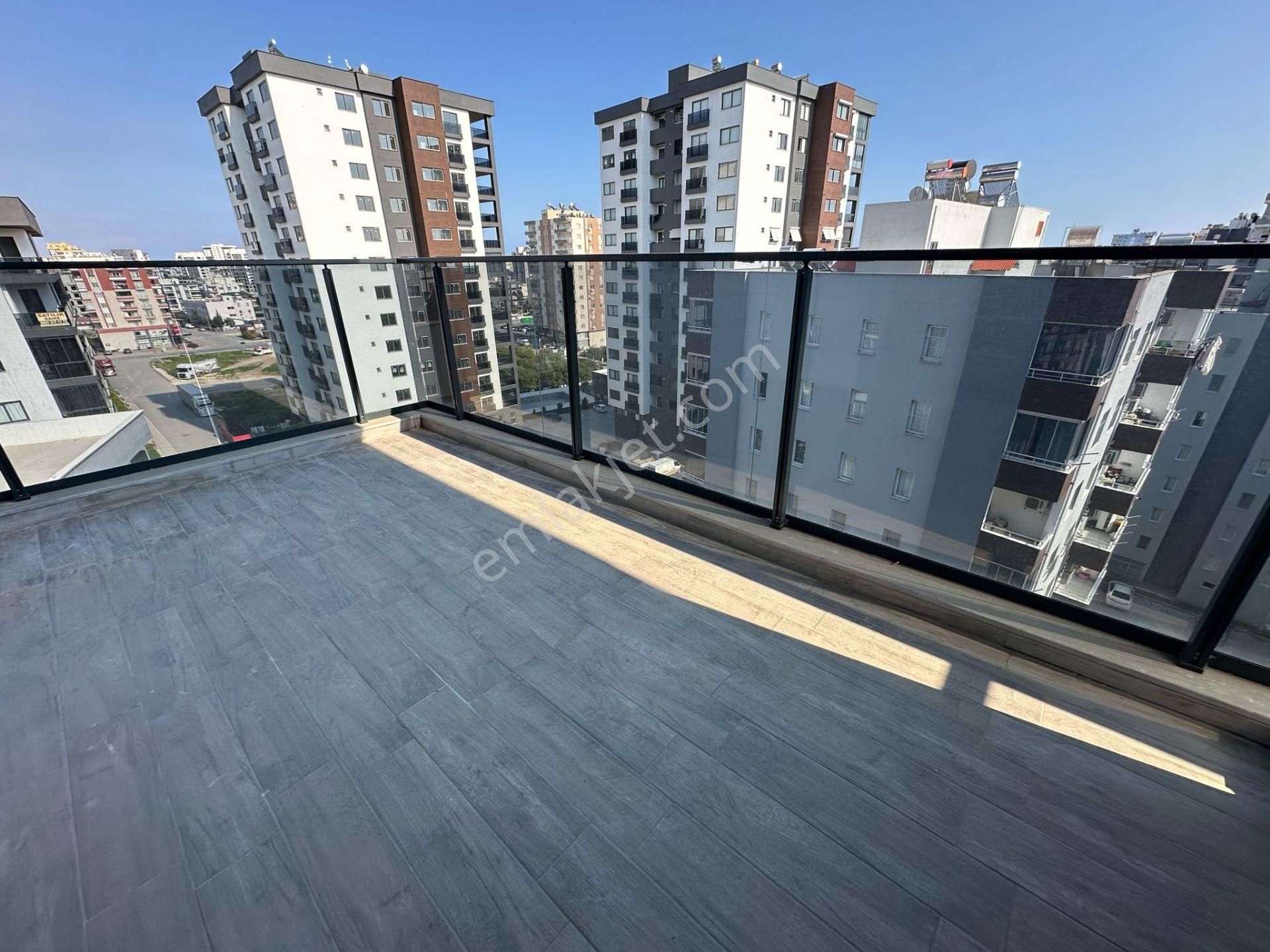 Erdemli Merkezde Satılık 4+1 Sıfır Daire (180m²) - Görsel 44