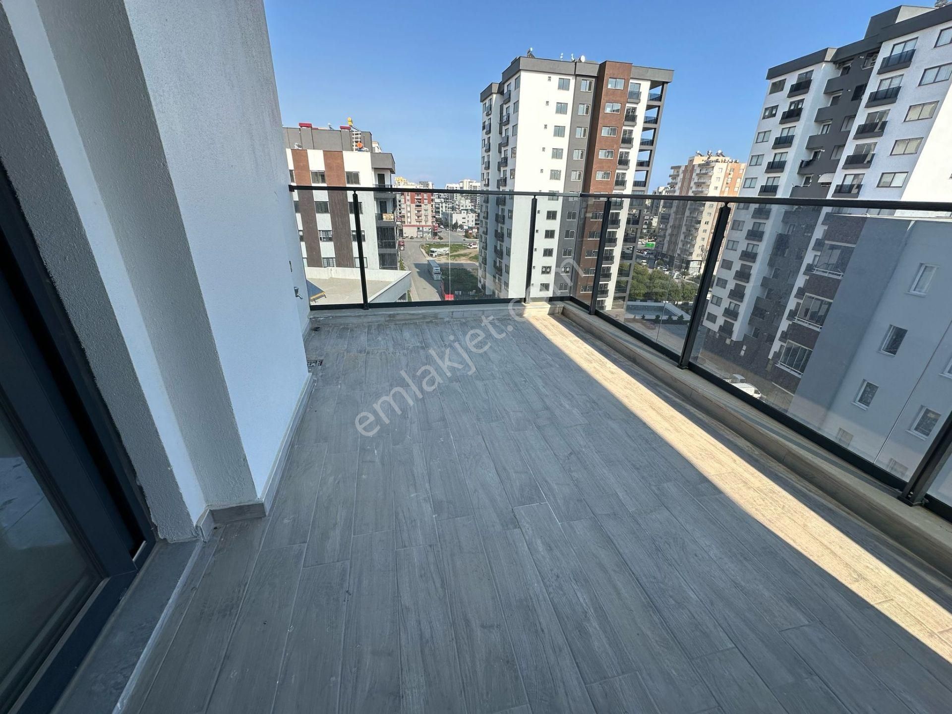 Erdemli Merkezde Satılık 4+1 Sıfır Daire (180m²) - Görsel 45