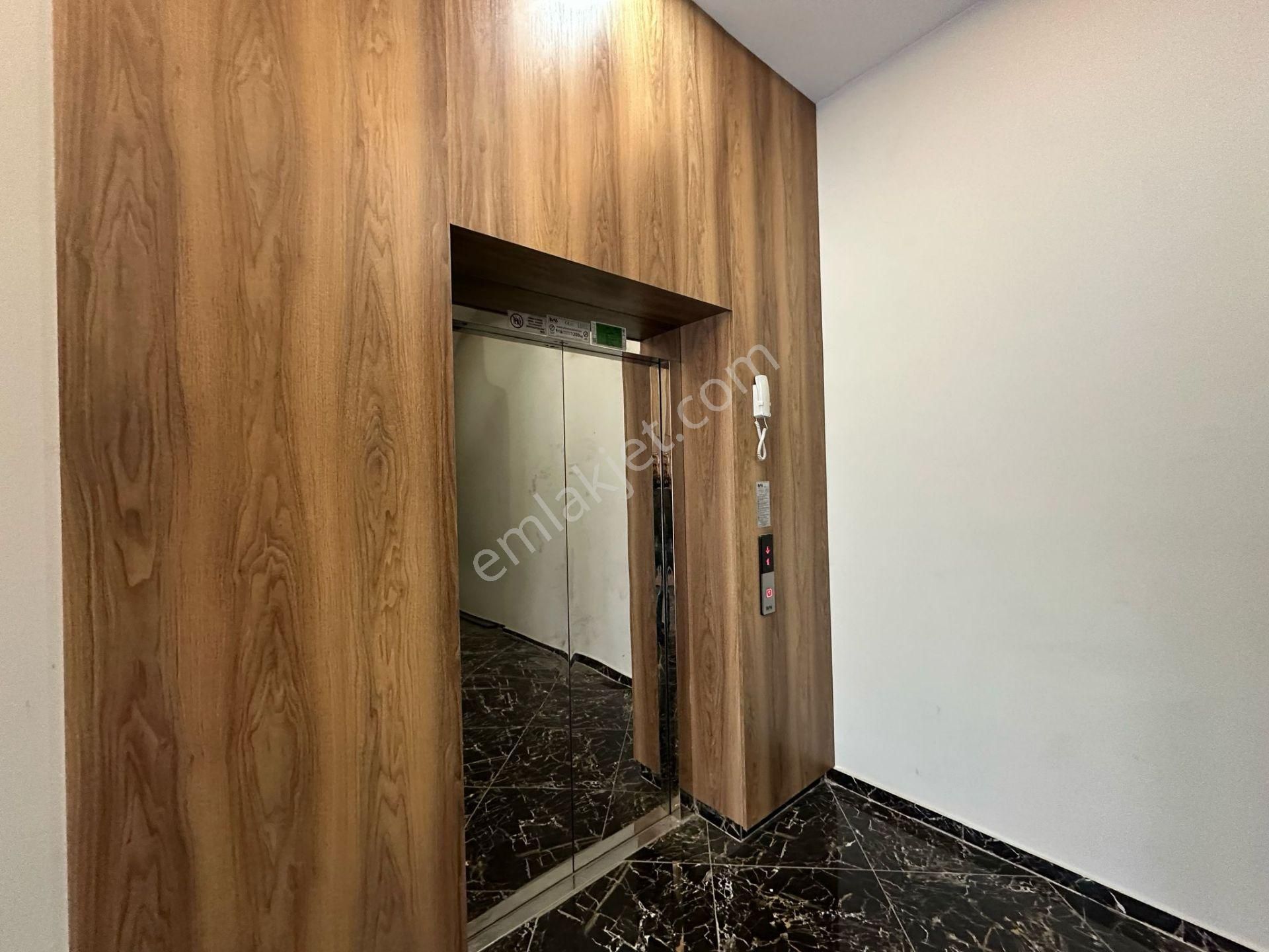 Erdemli Merkezde Satılık 4+1 Sıfır Daire (180m²) - Görsel 5