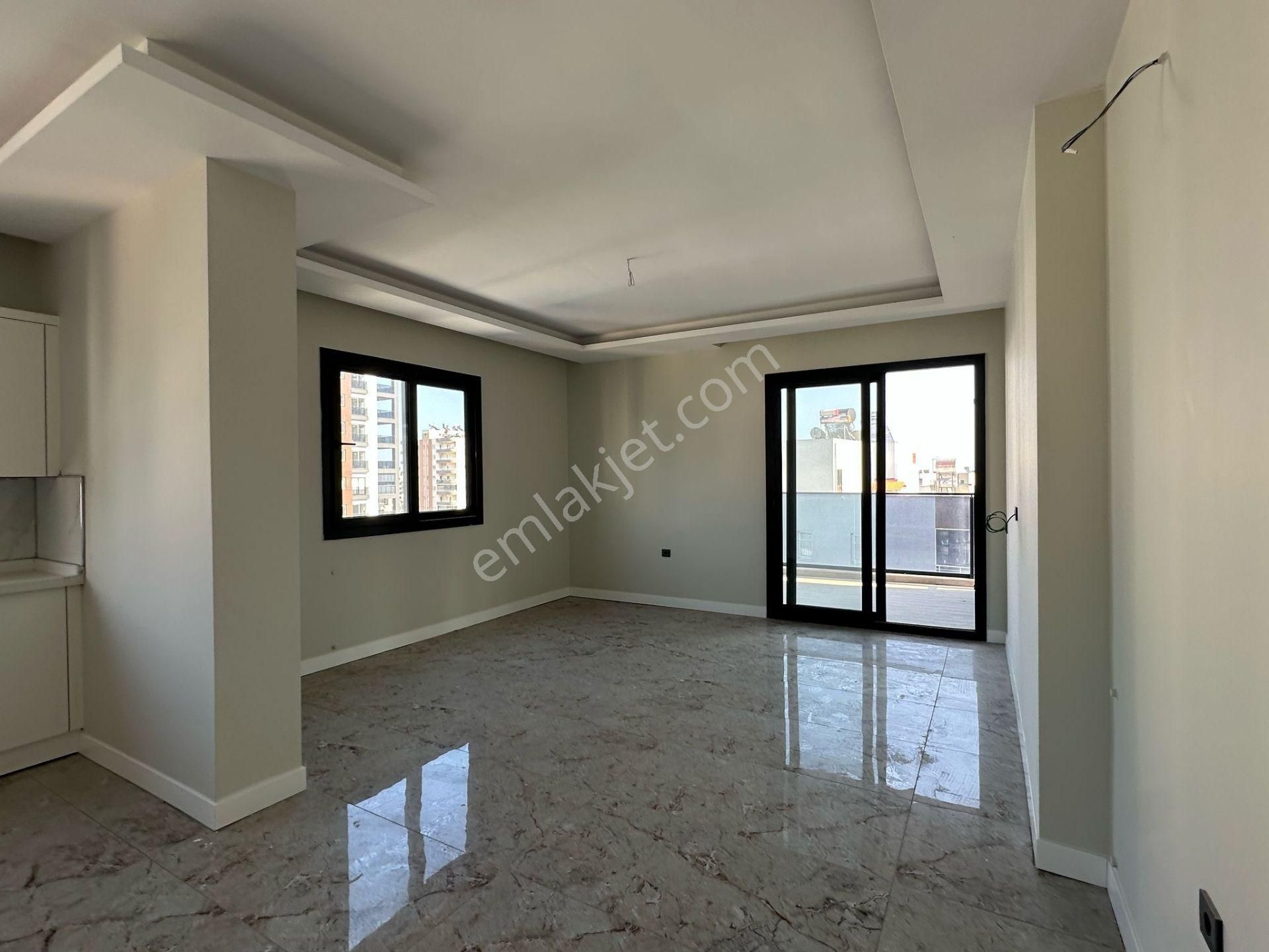 Erdemli Merkezde Satılık 4+1 Sıfır Daire (180m²) - Görsel 16
