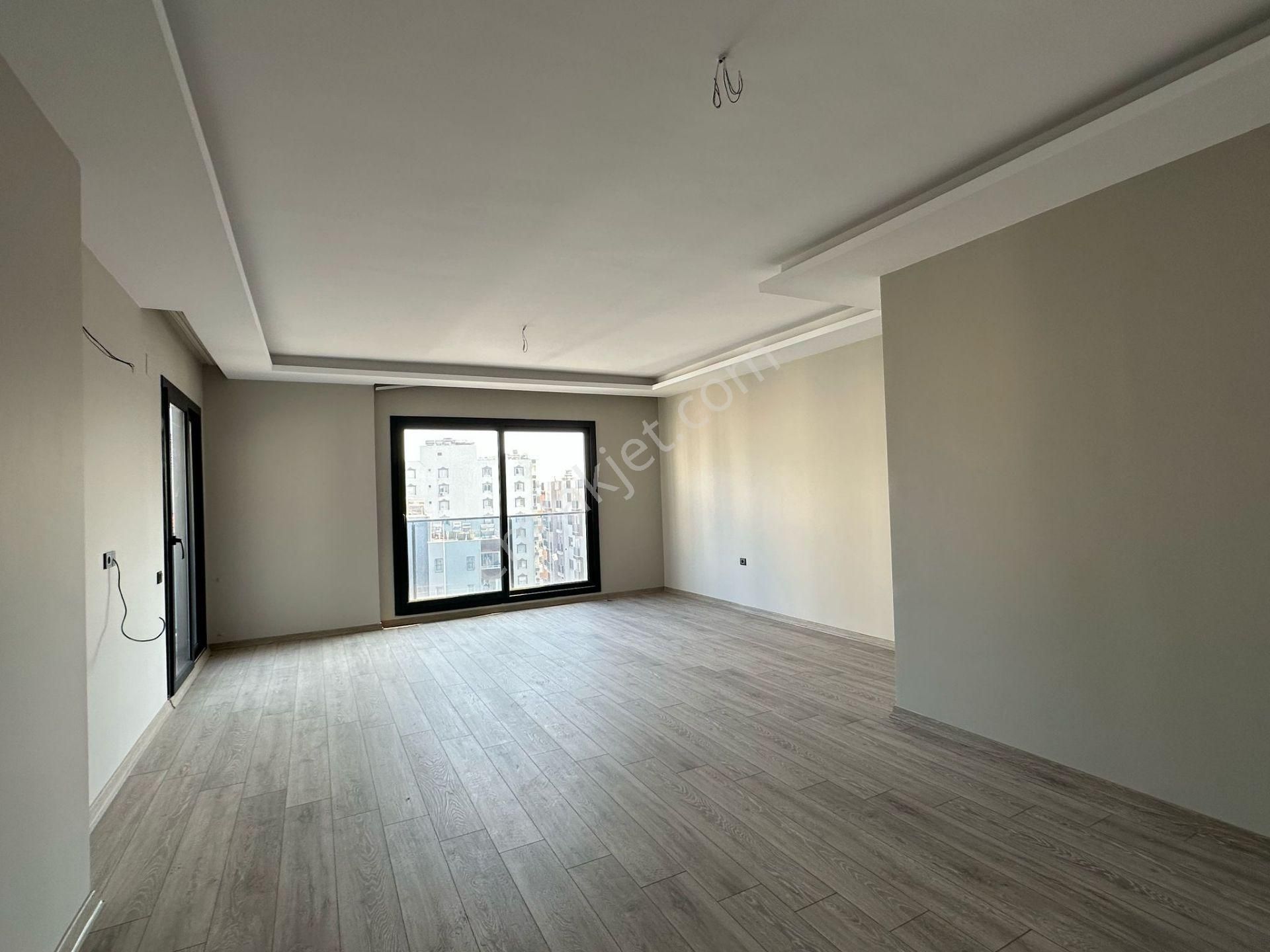 Erdemli Merkezde Satılık 4+1 Sıfır Daire (180m²) - Görsel 10