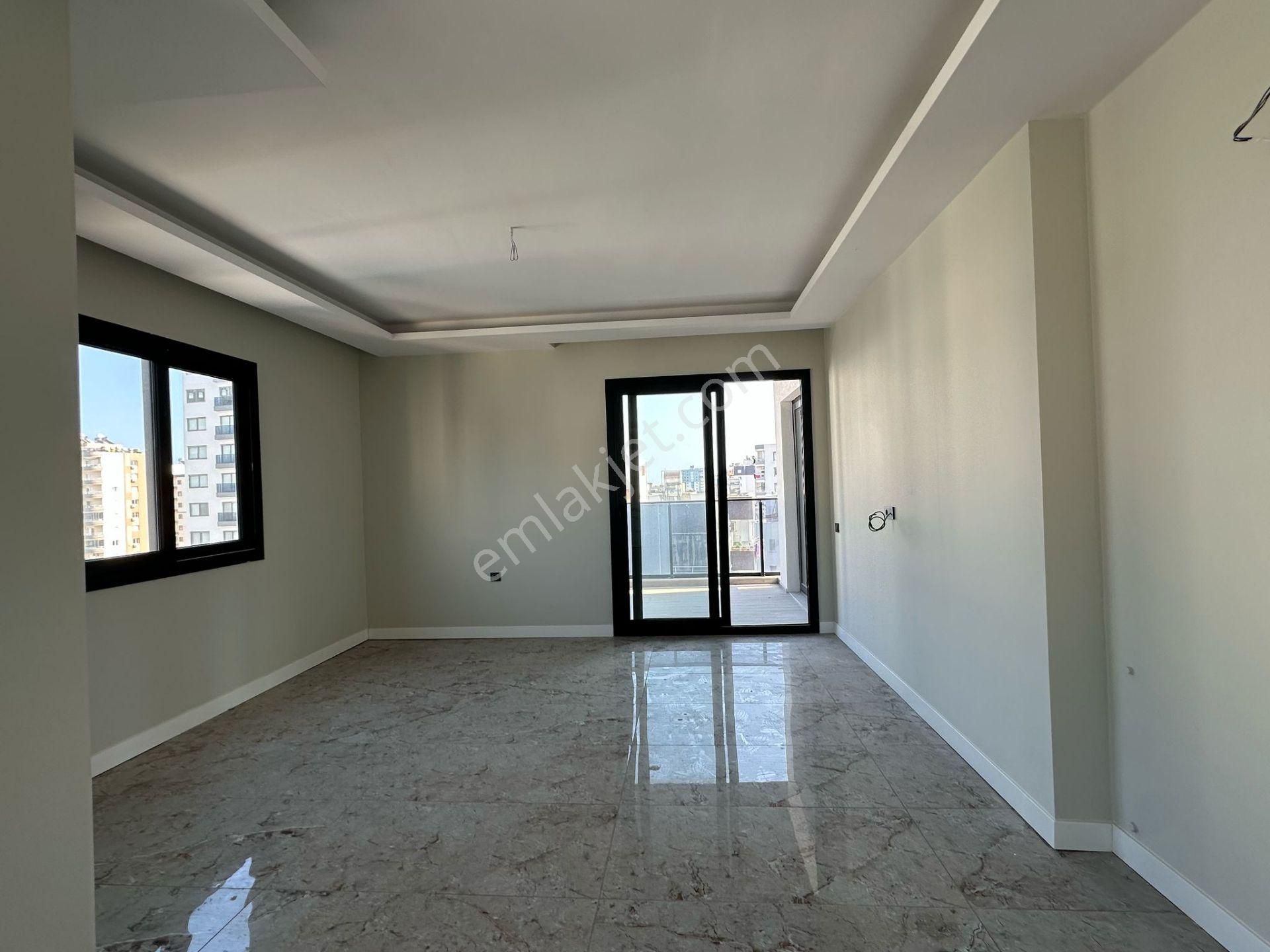 Erdemli Merkezde Satılık 4+1 Sıfır Daire (180m²) - Görsel 15