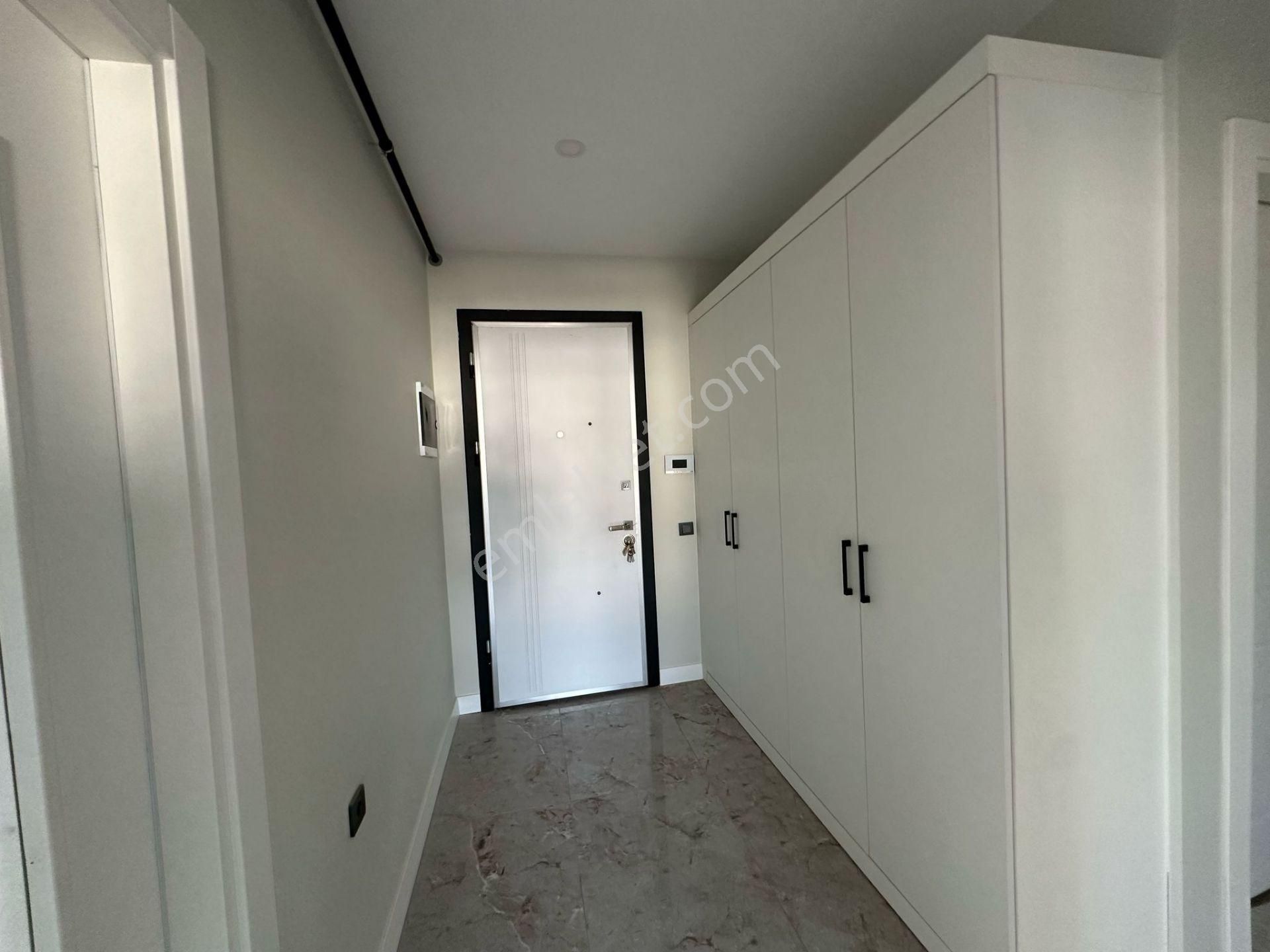 Erdemli Merkezde Satılık 4+1 Sıfır Daire (180m²) - Görsel 41