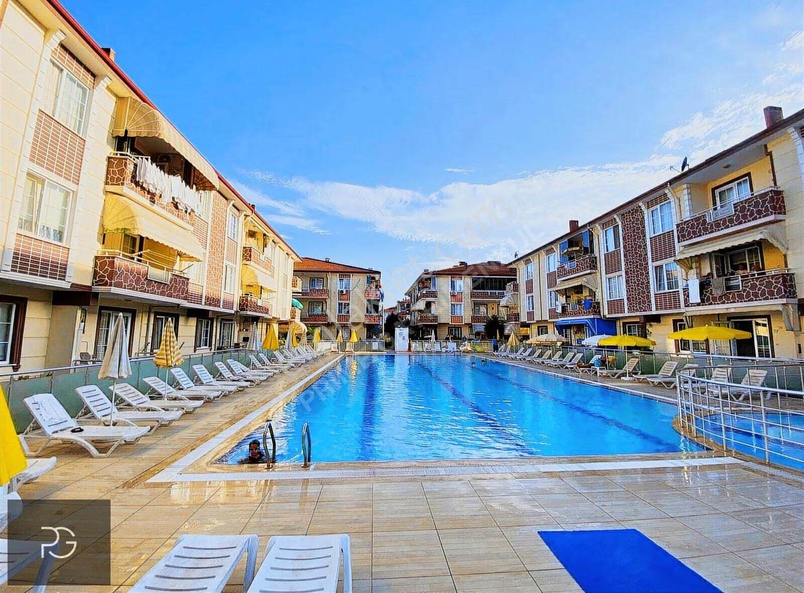 Taşınmaya Hazır! Havuzlu Sitede Ara Kat, Geniş, Eşyalı Daire!!! - Görsel 9