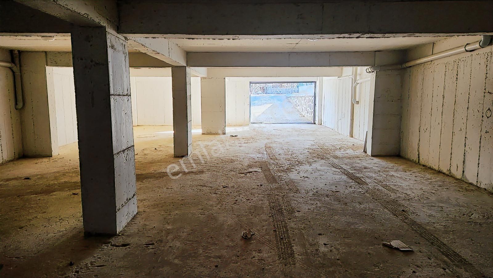 Altınova Merkezde | Sıfır Binada | 1+1 Full Eşyalı Daire - Görsel 12