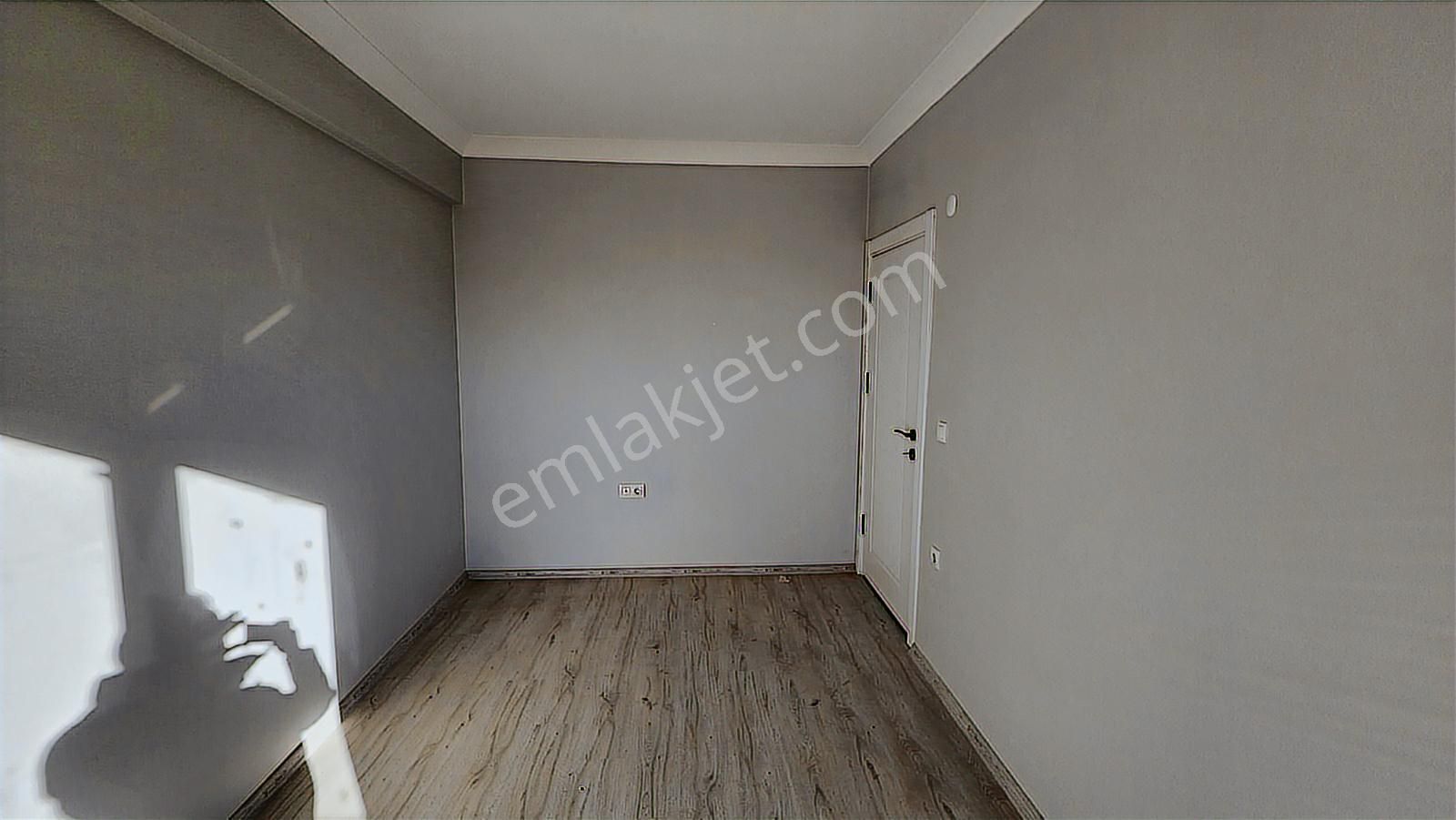 Altınova Merkezde | Sıfır Binada | 1+1 Full Eşyalı Daire - Görsel 10