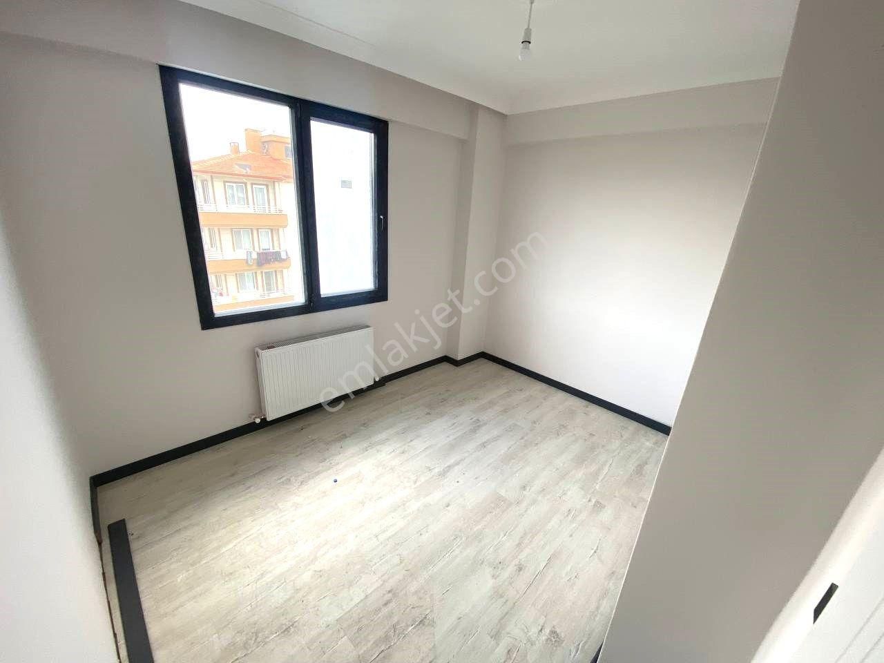 ꧁aktiften Cumhuriyette Şık Tasarımlı Öne Cephe Geniş Balkonlu 1+1 Satılık Daire - Görsel 11