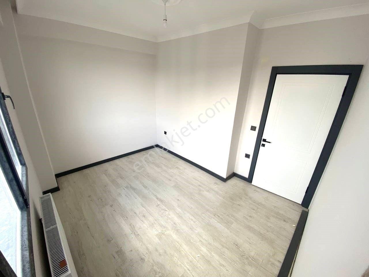 ꧁aktiften Cumhuriyette Şık Tasarımlı Öne Cephe Geniş Balkonlu 1+1 Satılık Daire - Görsel 9