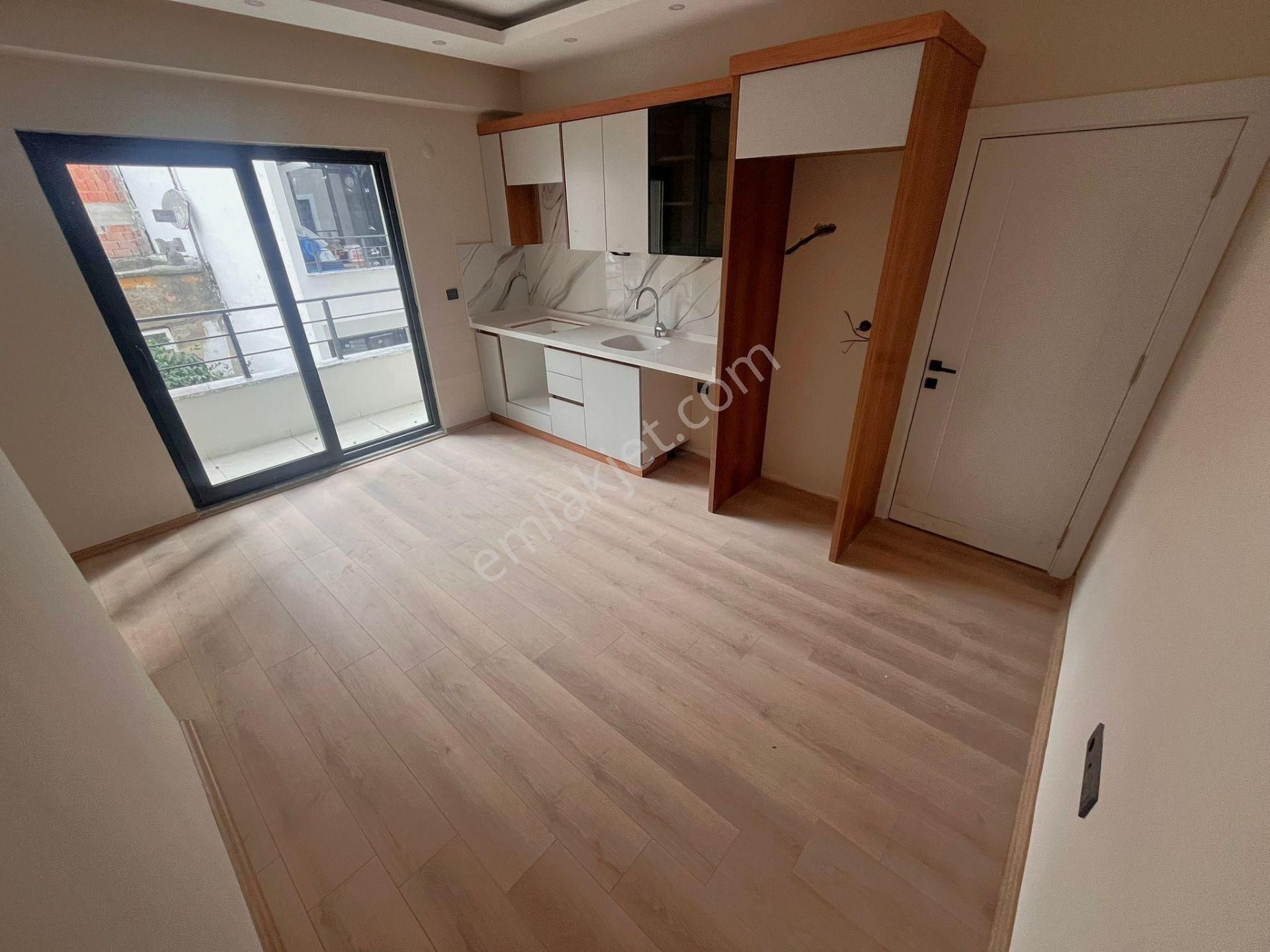 Yükselden Edremitte Kapalı Otoparklı Ara Kat Ultra Lüx 1+1 Satılık Daire - Görsel 2