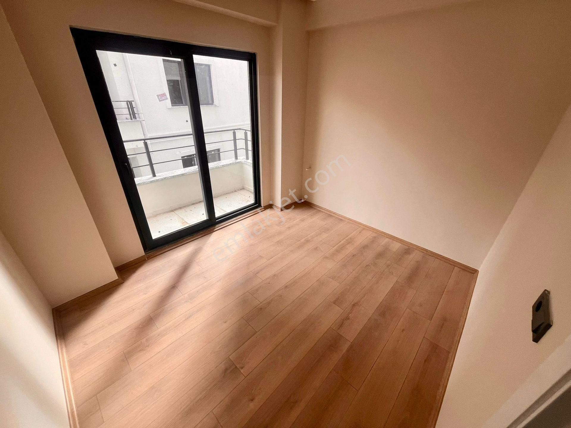 Yükselden Edremitte Kapalı Otoparklı Ara Kat Ultra Lüx 1+1 Satılık Daire - Görsel 10