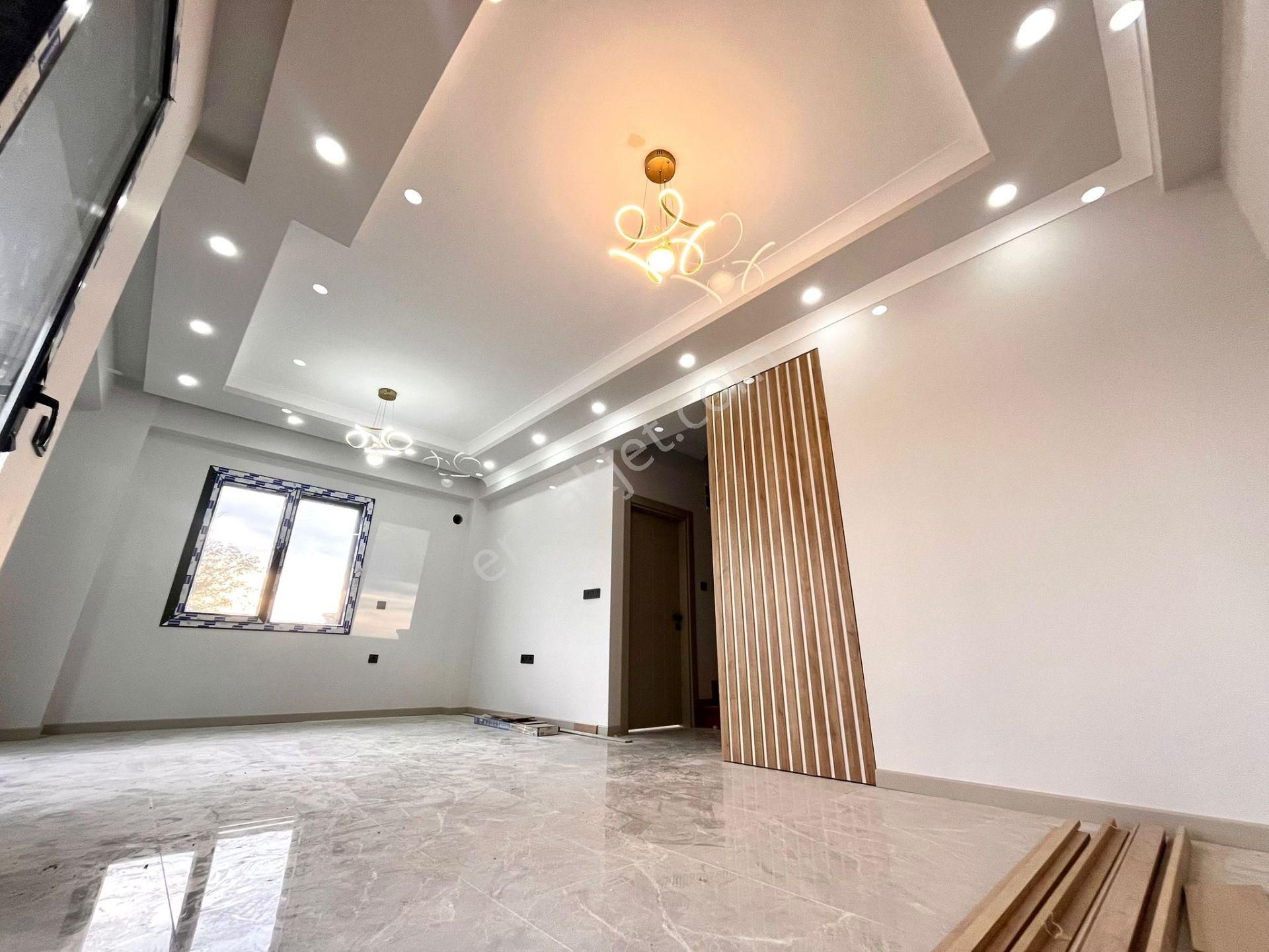 Yükselden Satılık Edremitte 'özel Otoparklı Bahçeli Ultra Lüx' 4+1 Villa - Görsel 14