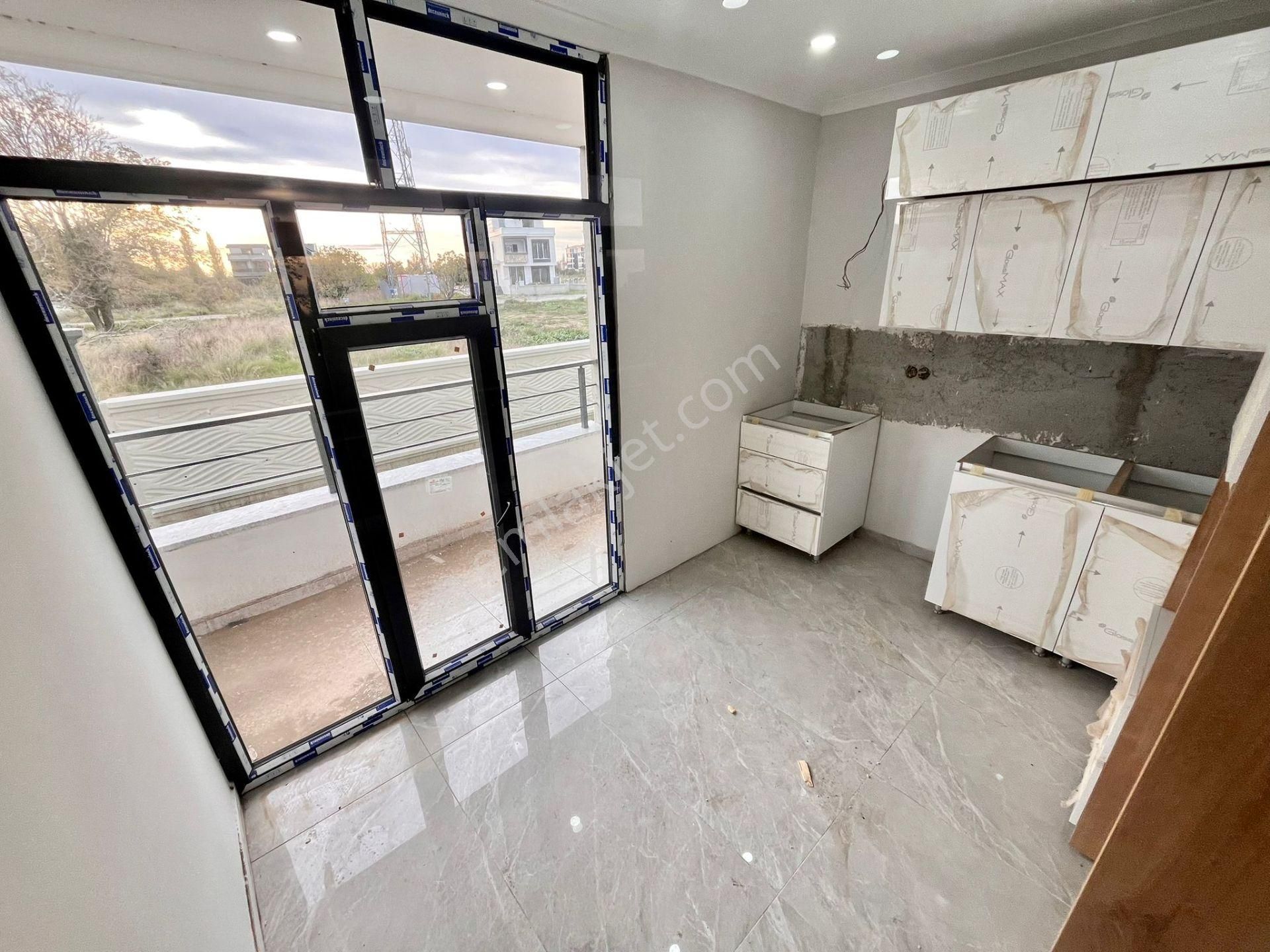 Yükselden Satılık Edremitte 'özel Otoparklı Bahçeli Ultra Lüx' 4+1 Villa - Görsel 5