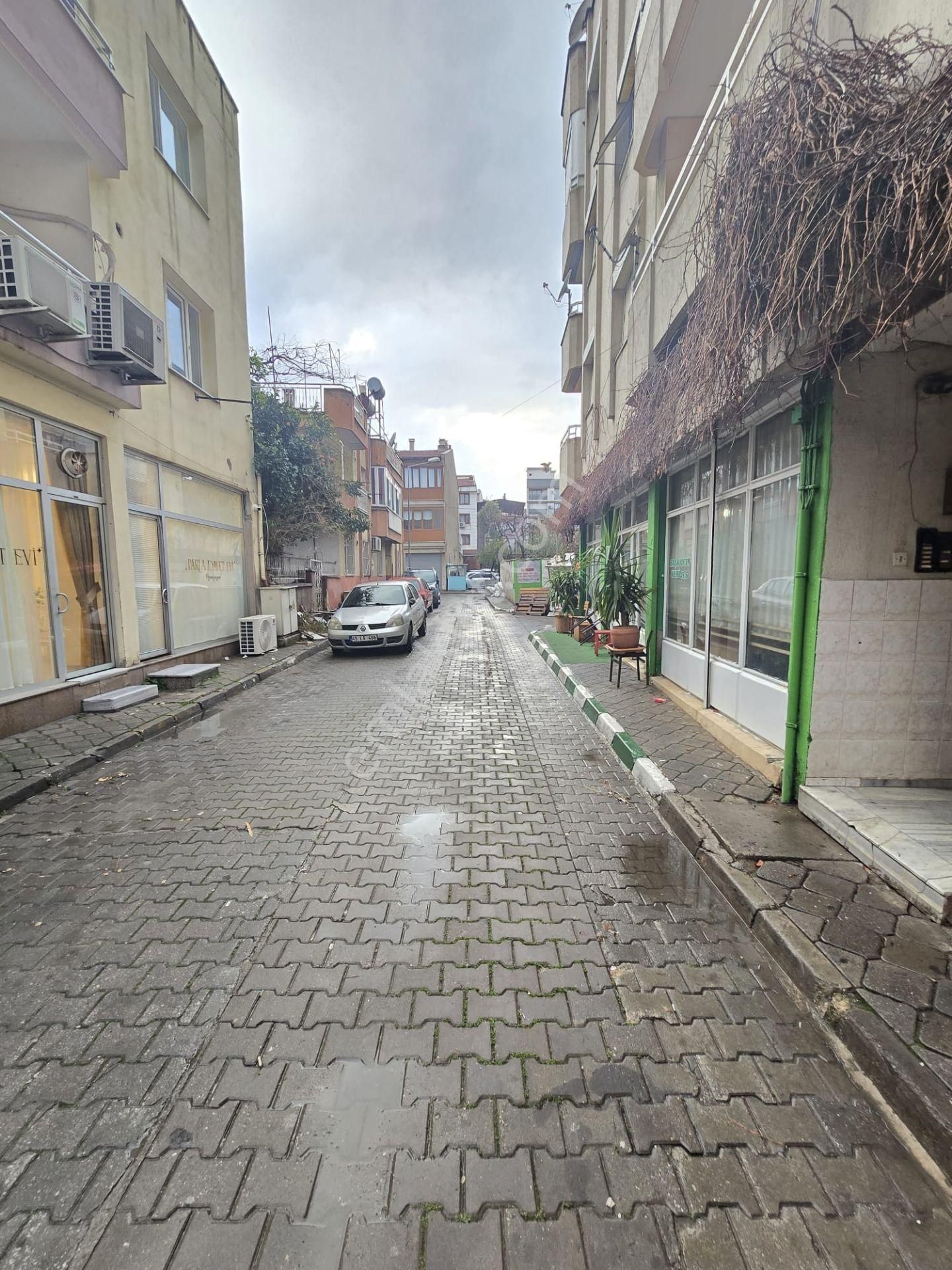 Satılık Mithatpaşada 3+1 160 M2 Jeotermalli Panjurlu Geniş Daire - Görsel 12