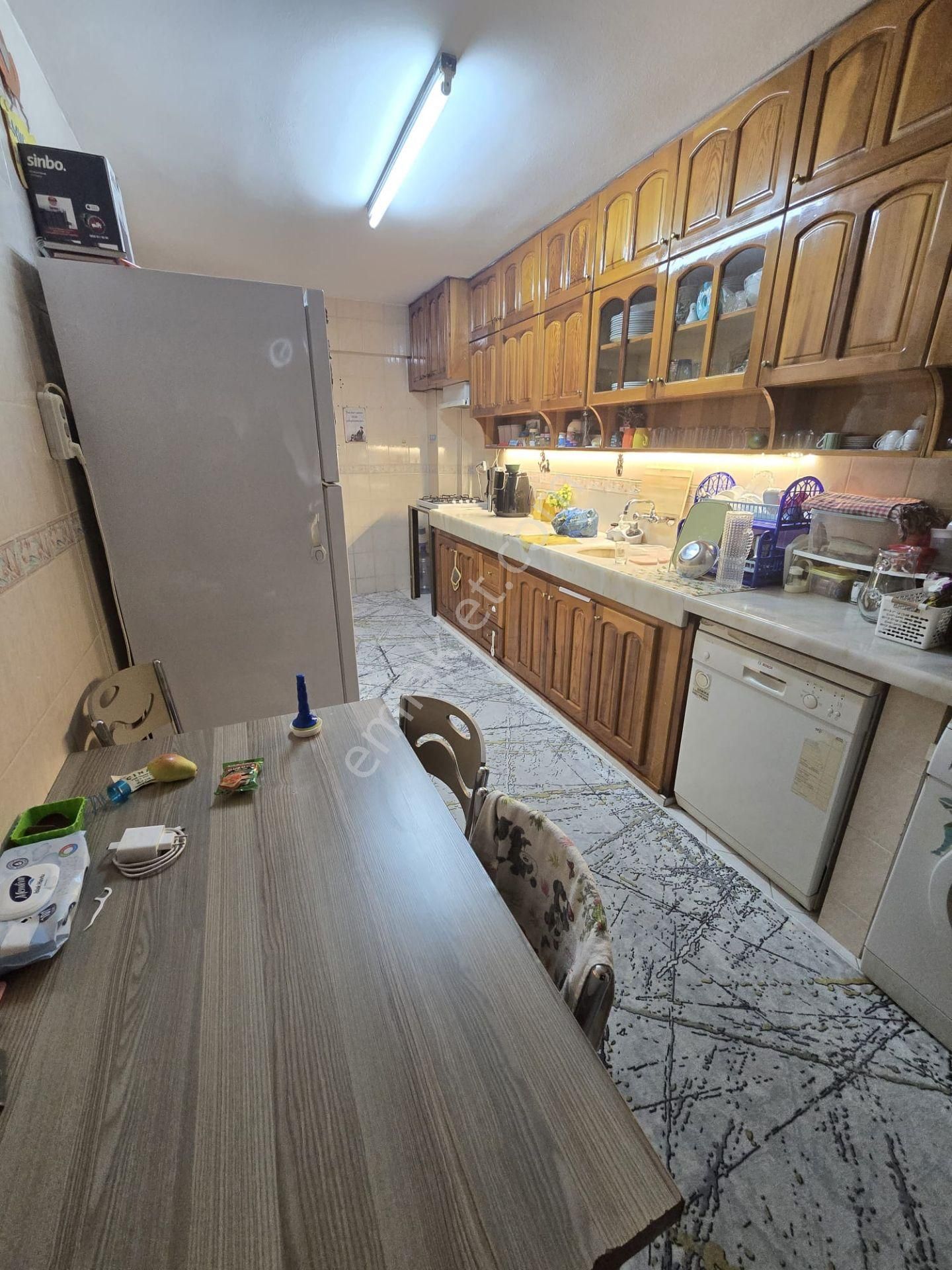 Satılık Mithatpaşada 3+1 160 M2 Jeotermalli Panjurlu Geniş Daire - Görsel 3