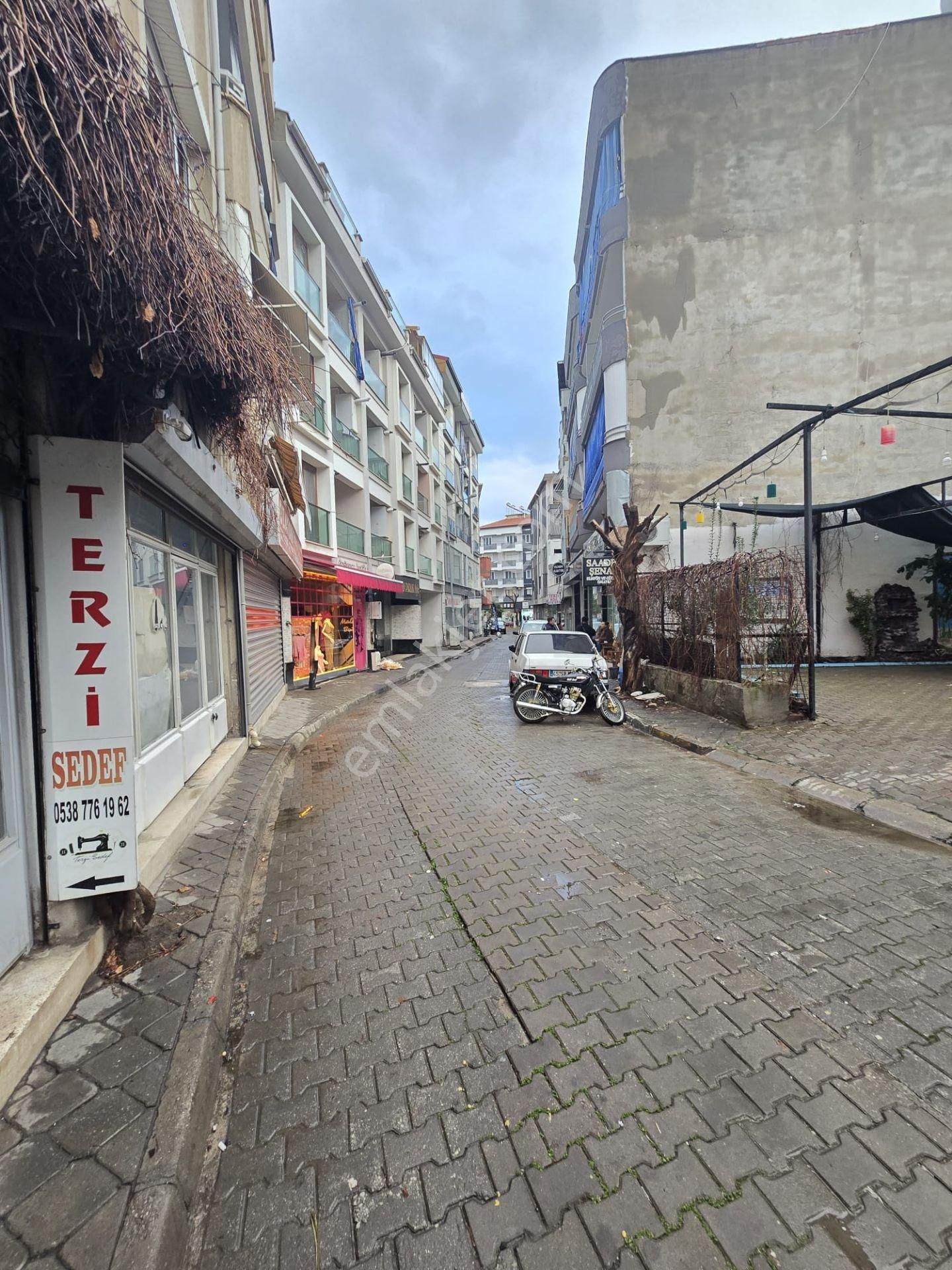 Satılık Mithatpaşada 3+1 160 M2 Jeotermalli Panjurlu Geniş Daire - Görsel 10