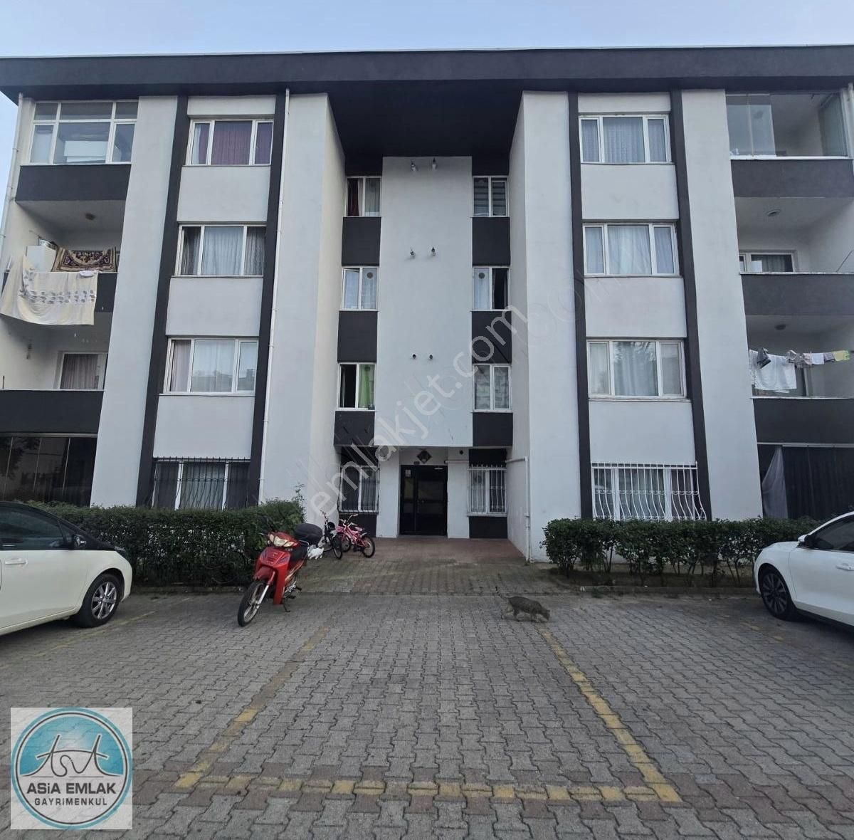 Asia'dan Yenişehir Mah, Az Katlı Site İçi 2+1