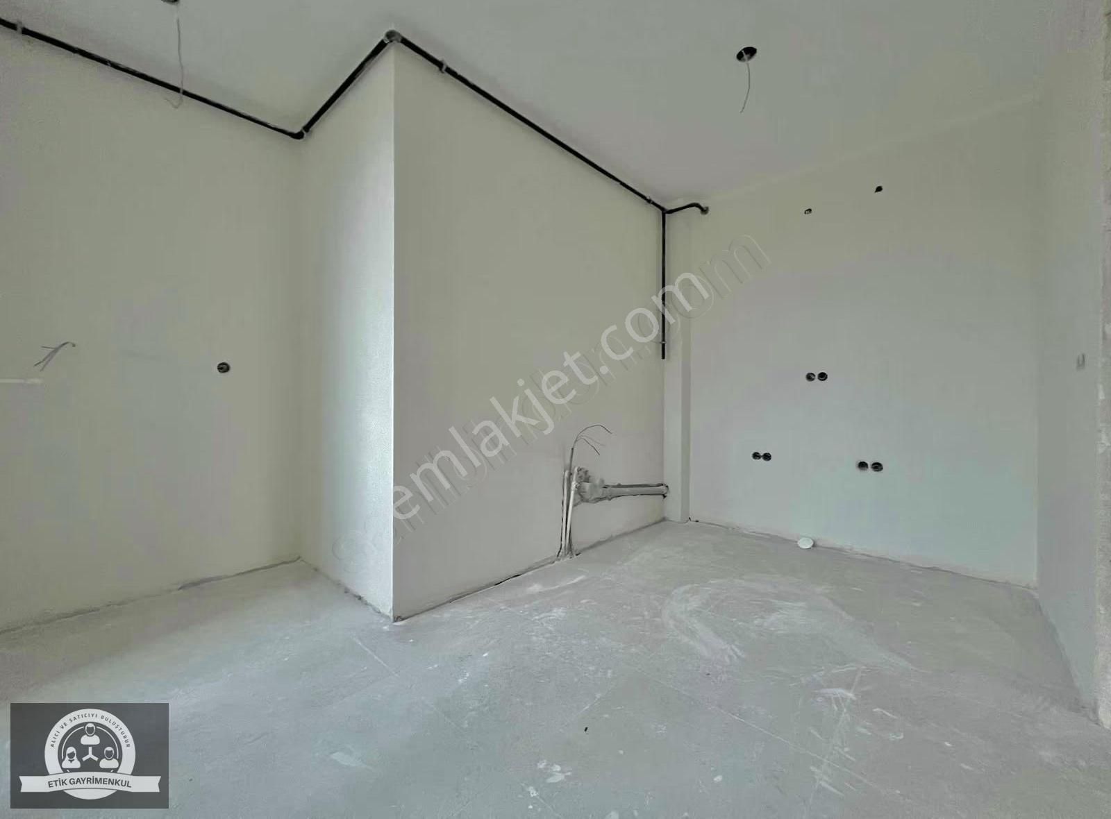 Çekmeköy Soğukpınar'da Net 85m2 2+1 Geniş Ara Kat Daire - Görsel 18