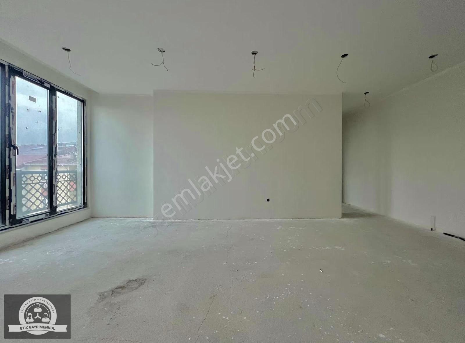 Çekmeköy Soğukpınar'da Net 85m2 2+1 Geniş Ara Kat Daire - Görsel 12