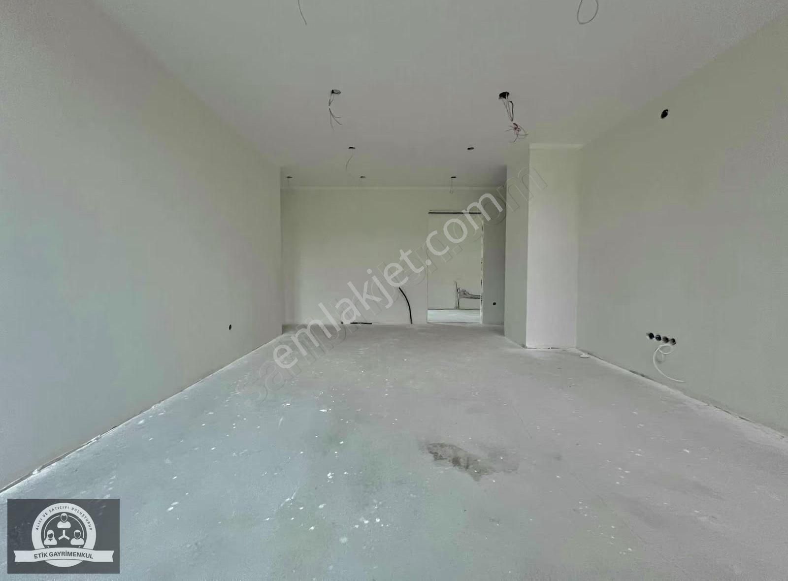 Çekmeköy Soğukpınar'da Net 85m2 2+1 Geniş Ara Kat Daire - Görsel 6