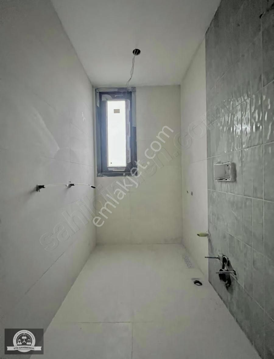 Çekmeköy Soğukpınar'da Net 85m2 2+1 Geniş Ara Kat Daire