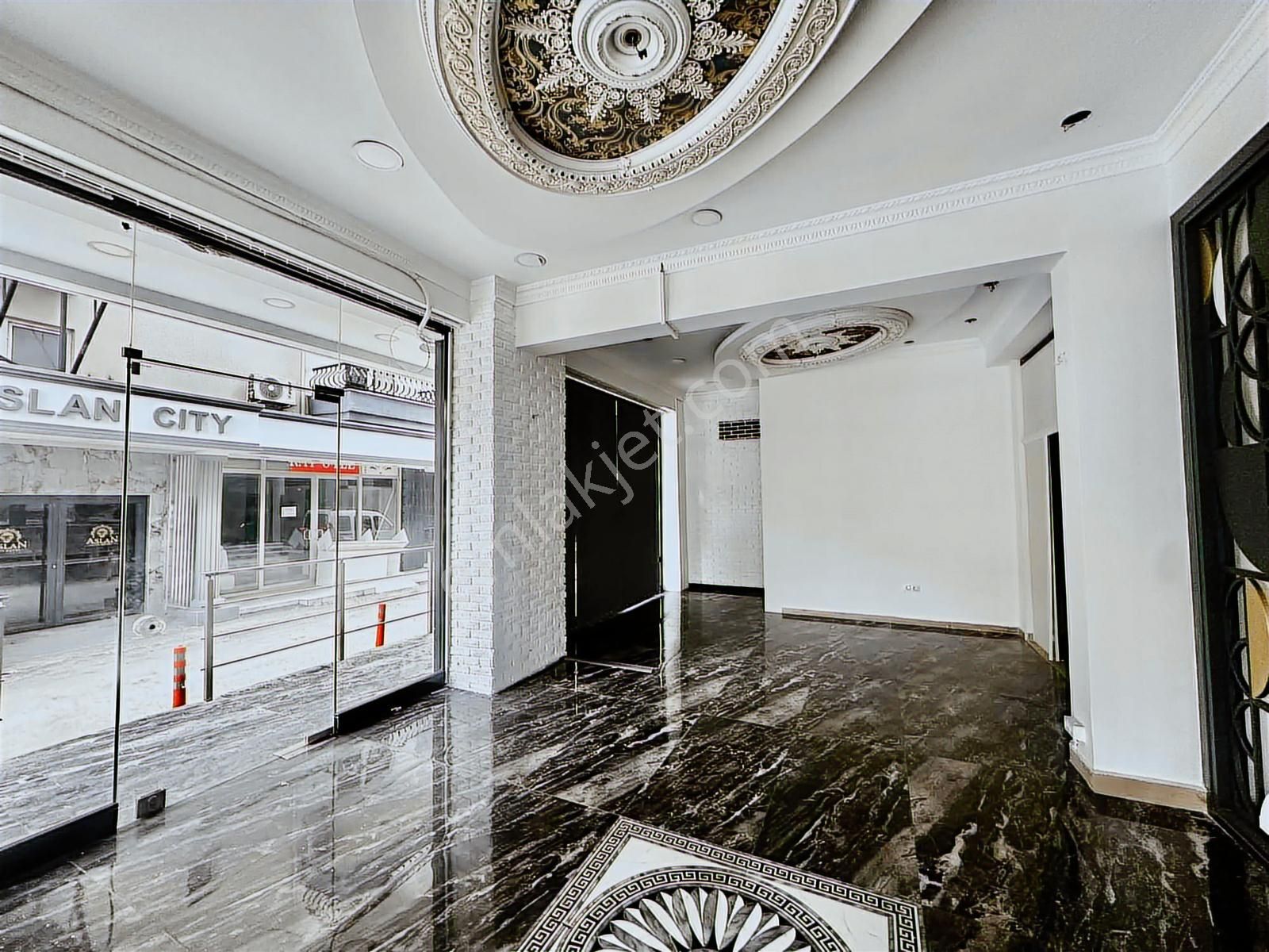Alanya/saray Mah. Damlataş Bölgesi Kiralık Dükkan 100+100=200 M2 - Görsel 7