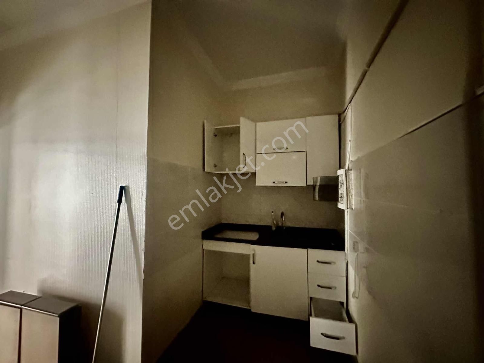 Alanya/saray Mah. Damlataş Bölgesi Kiralık Dükkan 100+100=200 M2 - Görsel 3