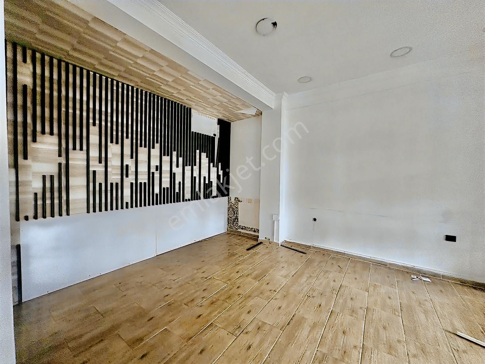 Alanya/saray Mah. Damlataş Bölgesi Kiralık Dükkan 100+100=200 M2 - Görsel 2