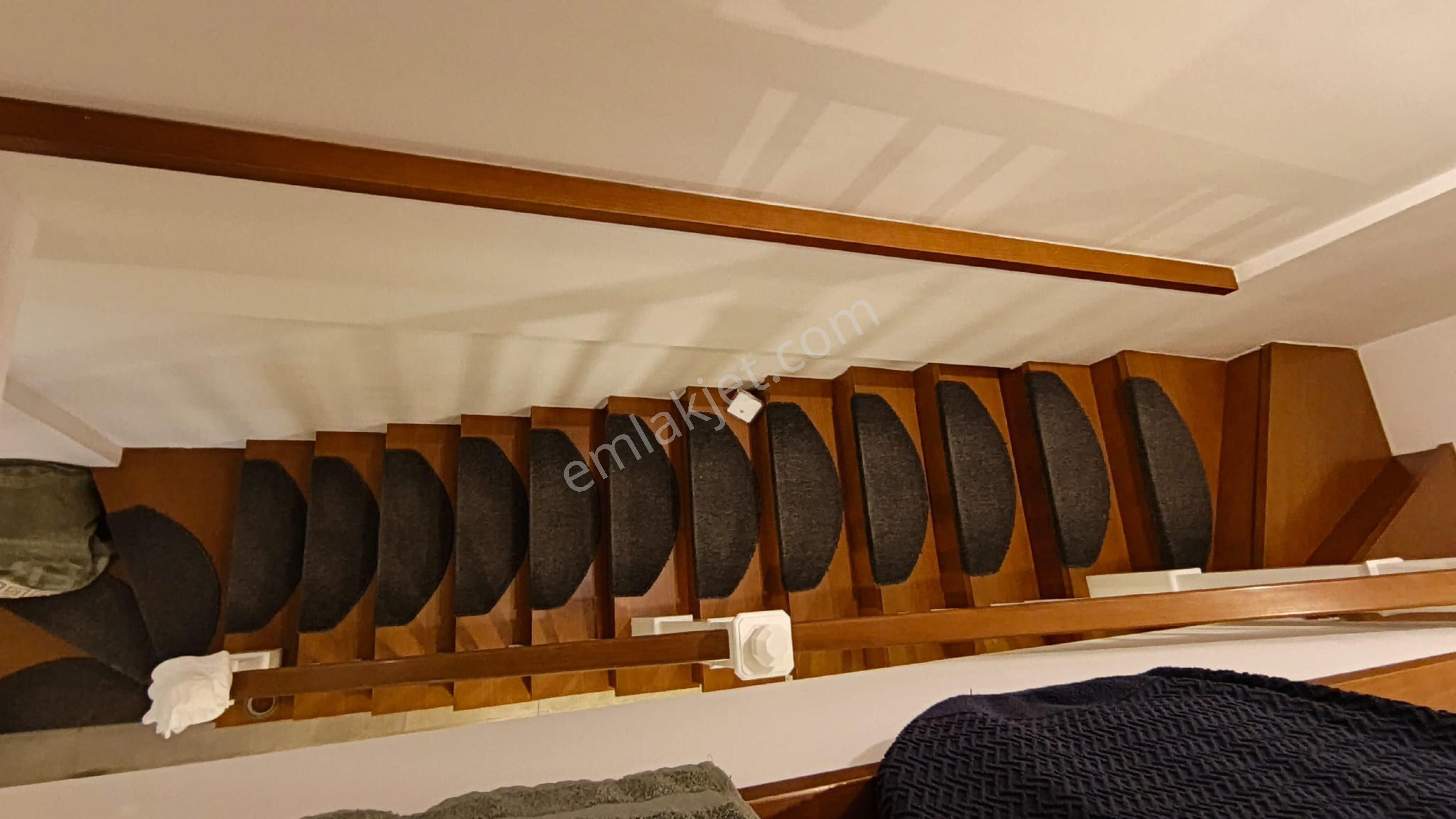 Sahil Siteleri Yolun Altında Köşe İkiz Villa - Görsel 19