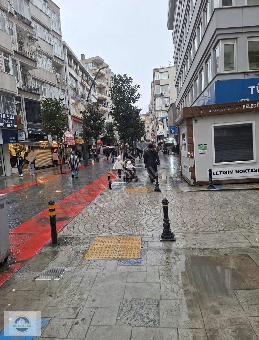 Metro Ve Metrobüse Yakın Şirin Evler Meydanda Ofis Büro - Görsel 2