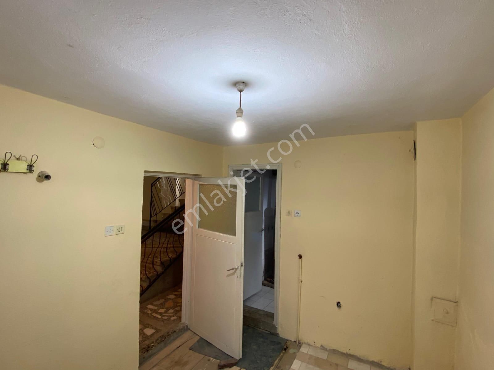 Akçay Emlak'tan Akşehir Yıldırım Mahallesinde Teraslı Satılık Müstakil Ev - Görsel 17