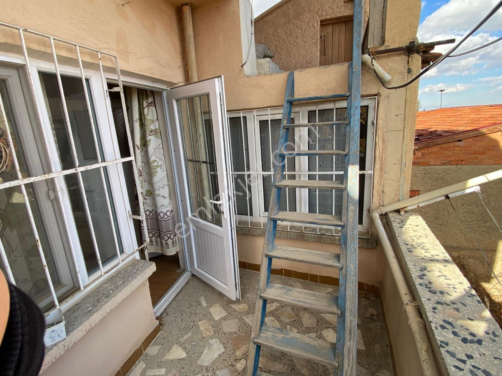 Akçay Emlak'tan Akşehir Yıldırım Mahallesinde Teraslı Satılık Müstakil Ev - Görsel 27