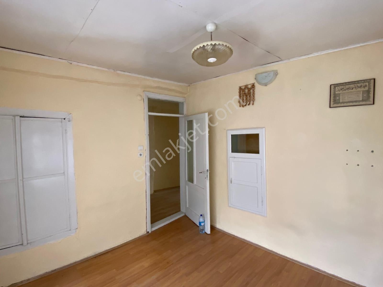 Akçay Emlak'tan Akşehir Yıldırım Mahallesinde Teraslı Satılık Müstakil Ev - Görsel 9