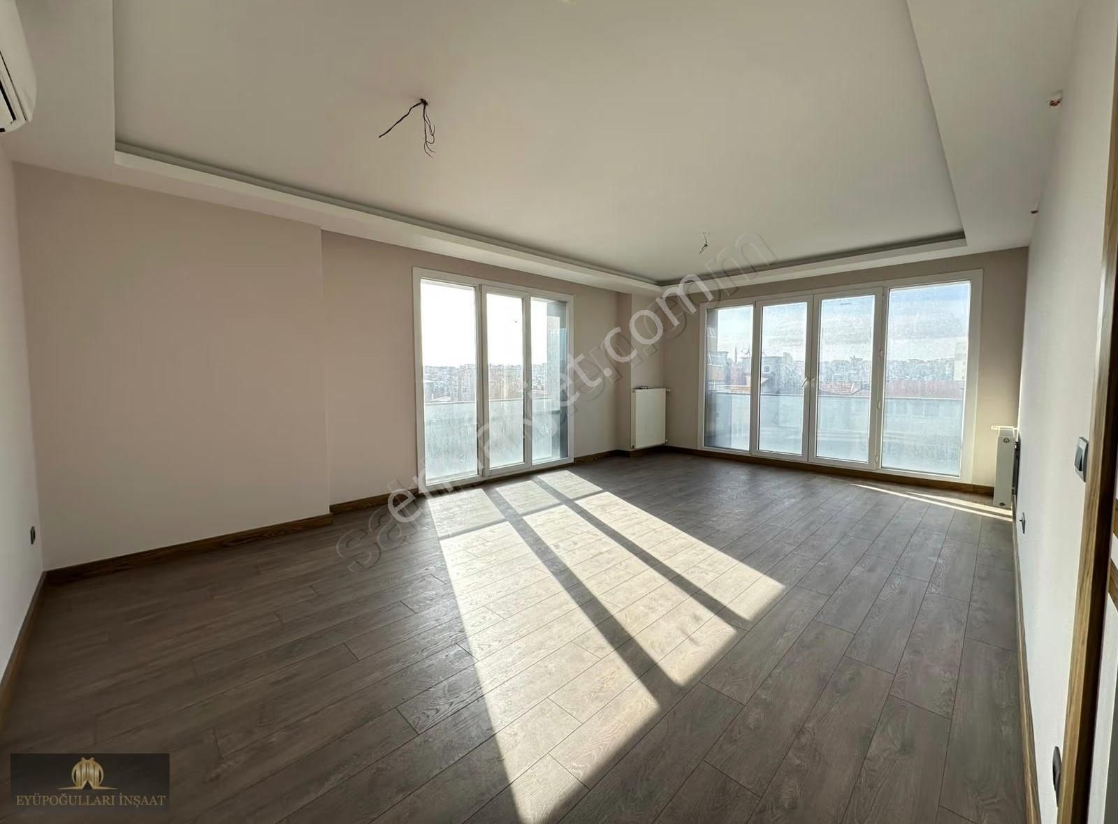 B.paşa Gül Park Yuvam'da 3+1 136 M2 6.kat Satılık Daire
