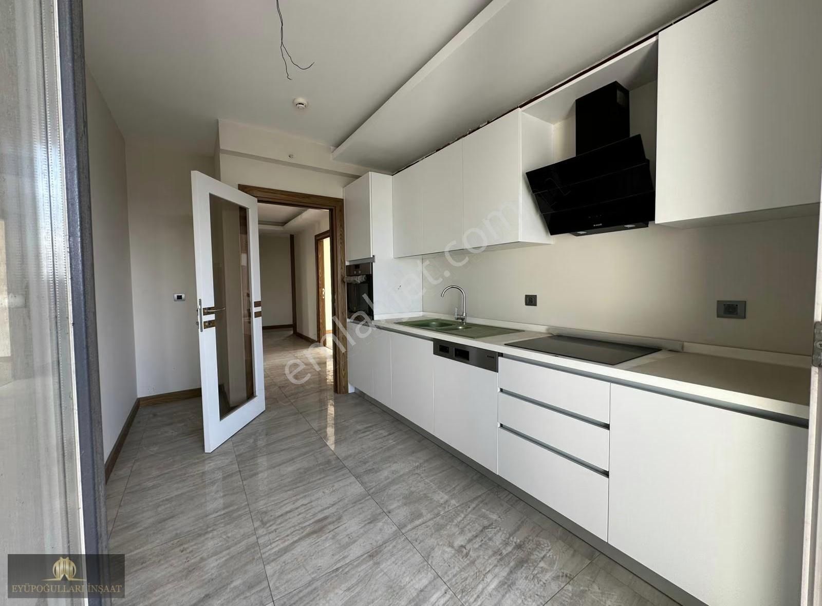 B.paşa Gül Park Yuvam'da 3+1 136 M2 6.kat Satılık Daire - Görsel 2