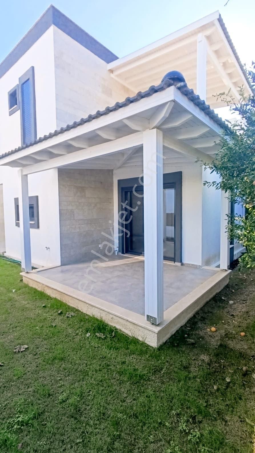 Turgutreis Merkezde Sıfır 3+1 Tam Müstakil Villa - Görsel 15