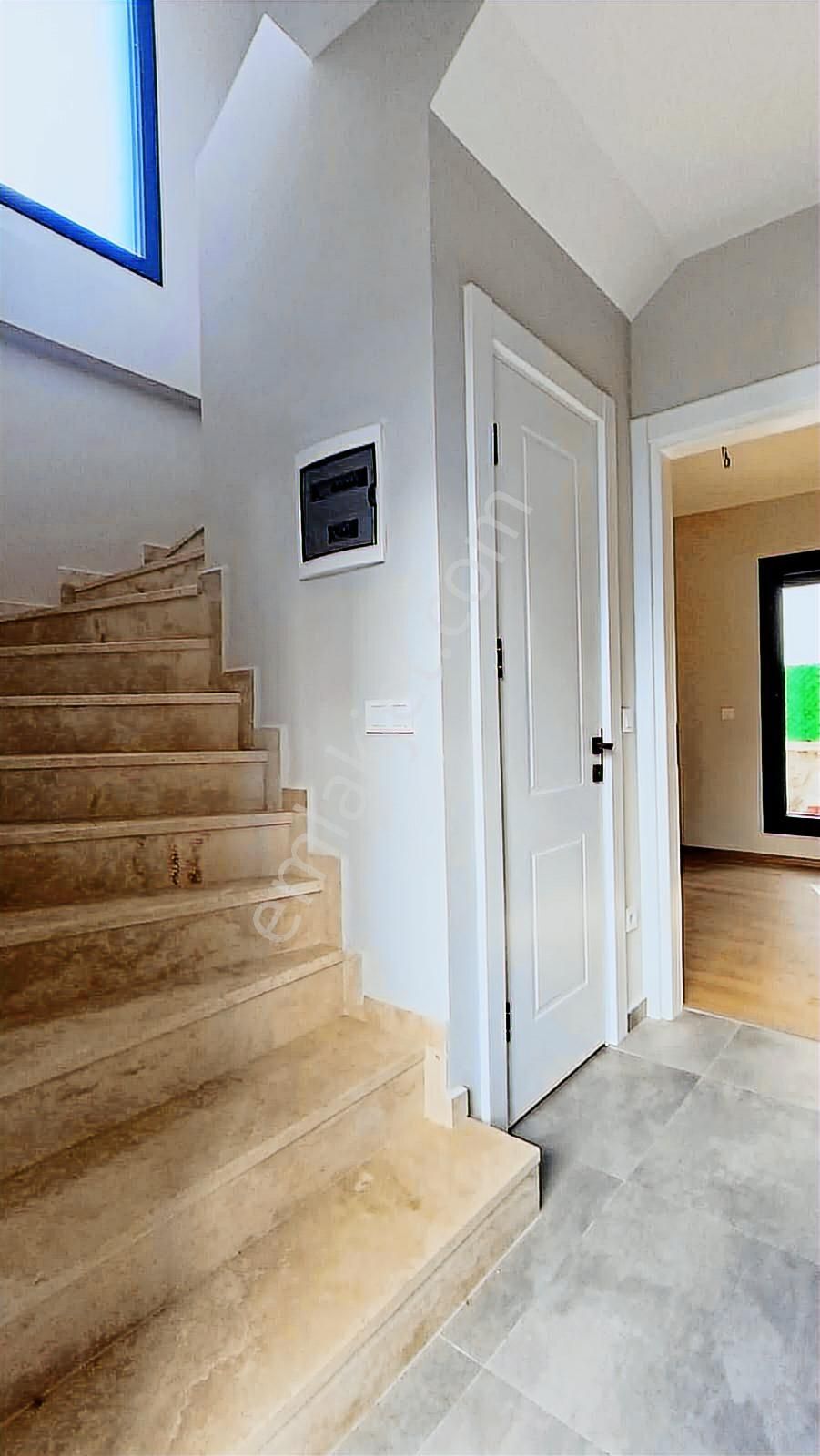 Turgutreis Merkezde Sıfır 3+1 Tam Müstakil Villa - Görsel 25