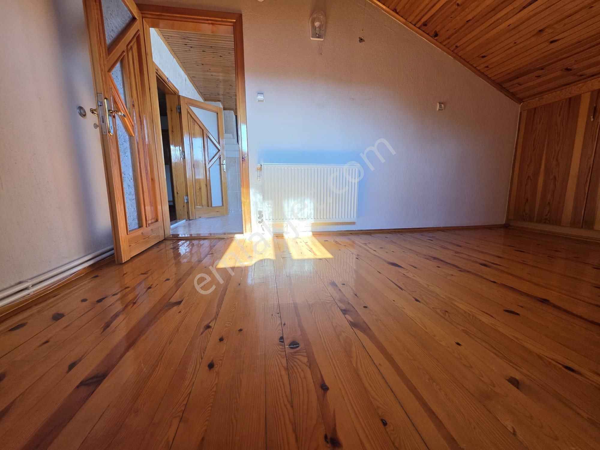 Muratdede'de Merkezi Konumda Kiralık 3+1 Daire - Görsel 18