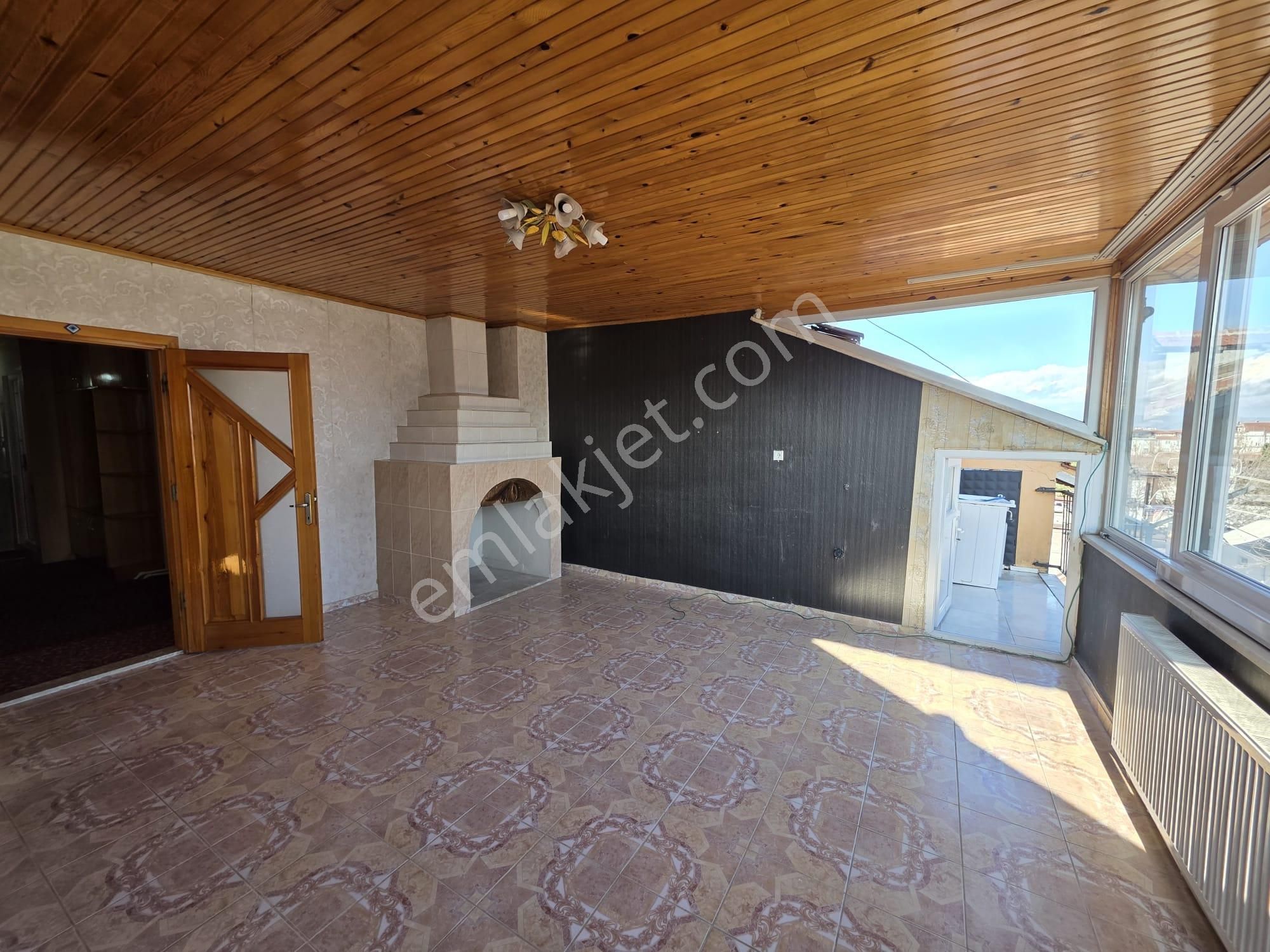 Muratdede'de Merkezi Konumda Kiralık 3+1 Daire - Görsel 7