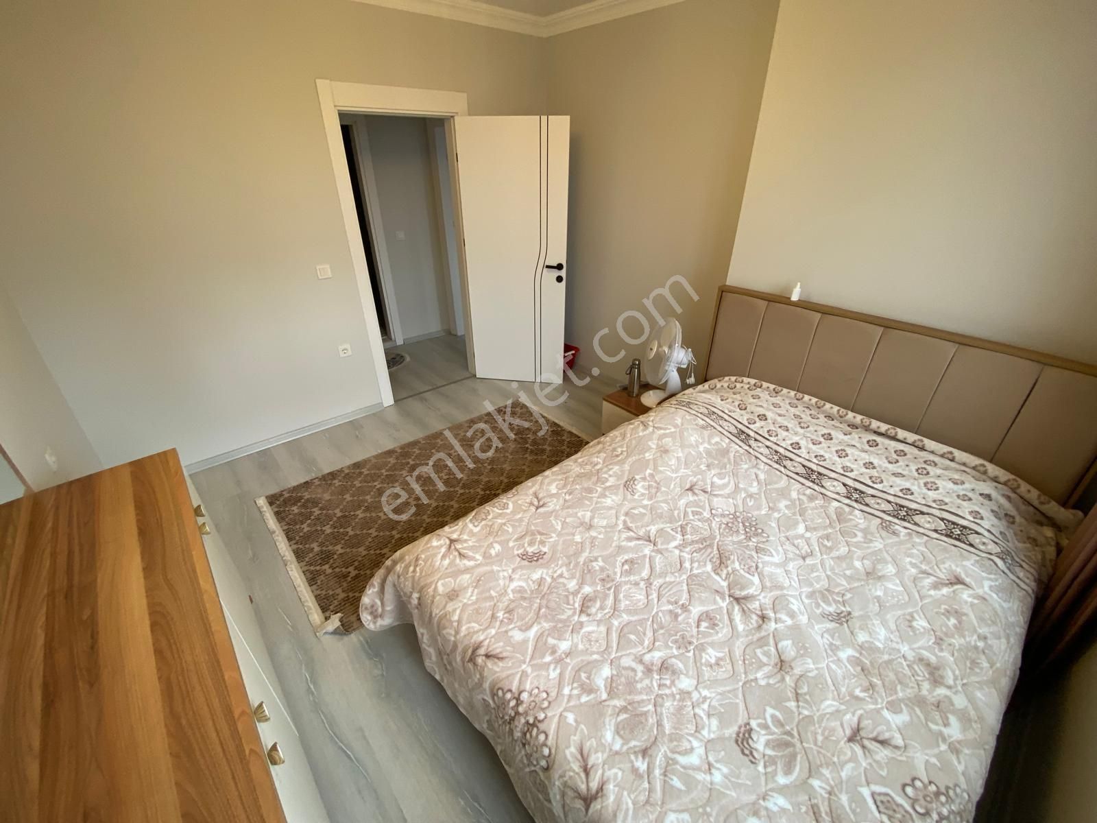 Trabzon Yalıncak'ta Satılık 2+1 Eşyalı Daire - Görsel 12