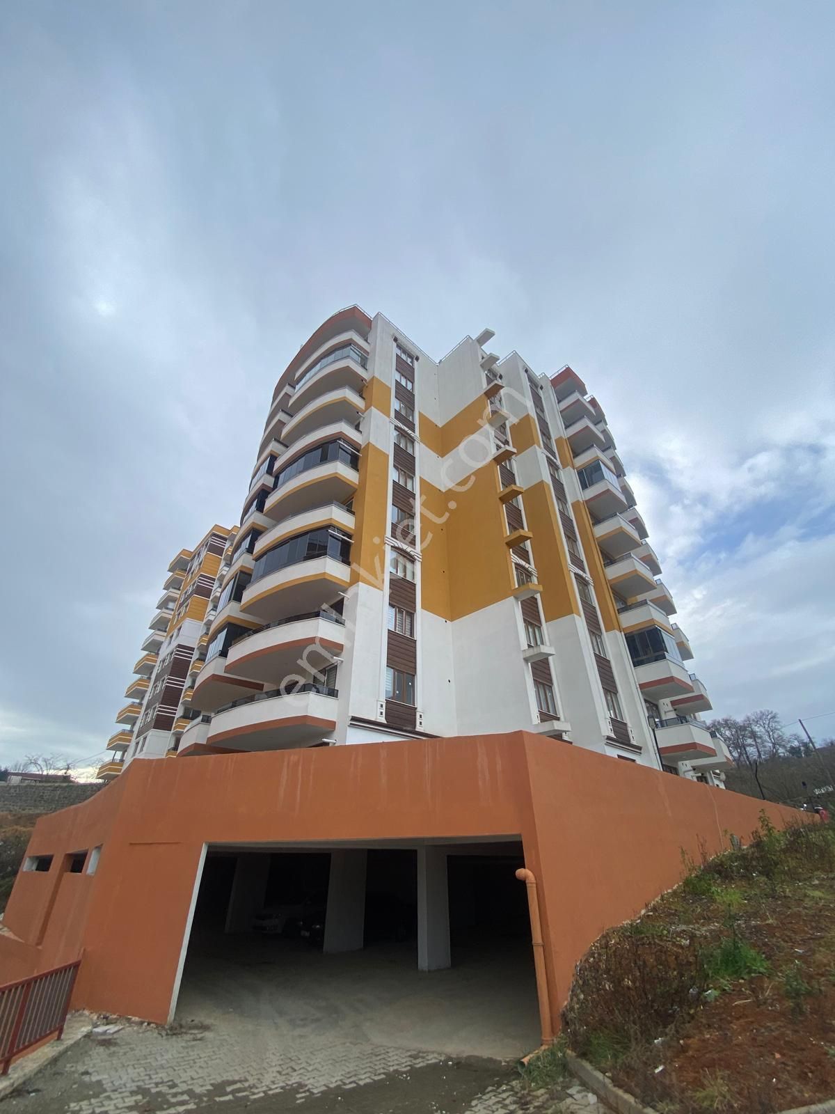 Trabzon Yalıncak'ta Satılık 2+1 Eşyalı Daire - Görsel 32