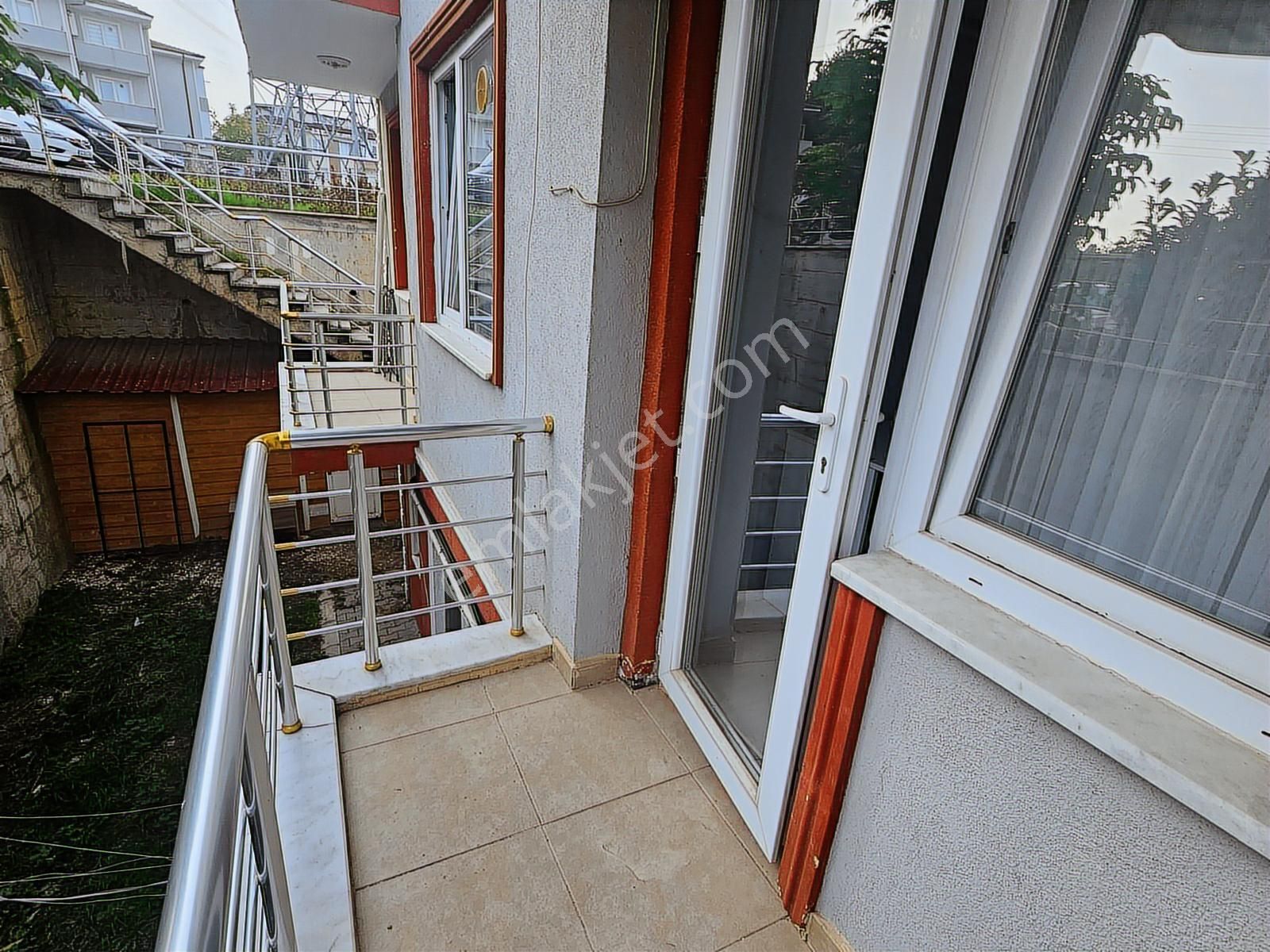 Serdivan K.paşada Tapu Yolu Üzerinde Kiralık Arakat Eşyalı Daire - Görsel 11