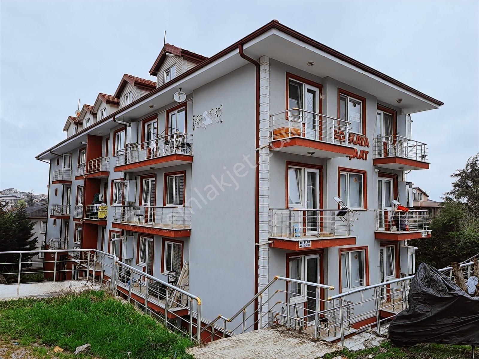 Serdivan K.paşada Tapu Yolu Üzerinde Kiralık Arakat Eşyalı Daire - Görsel 18