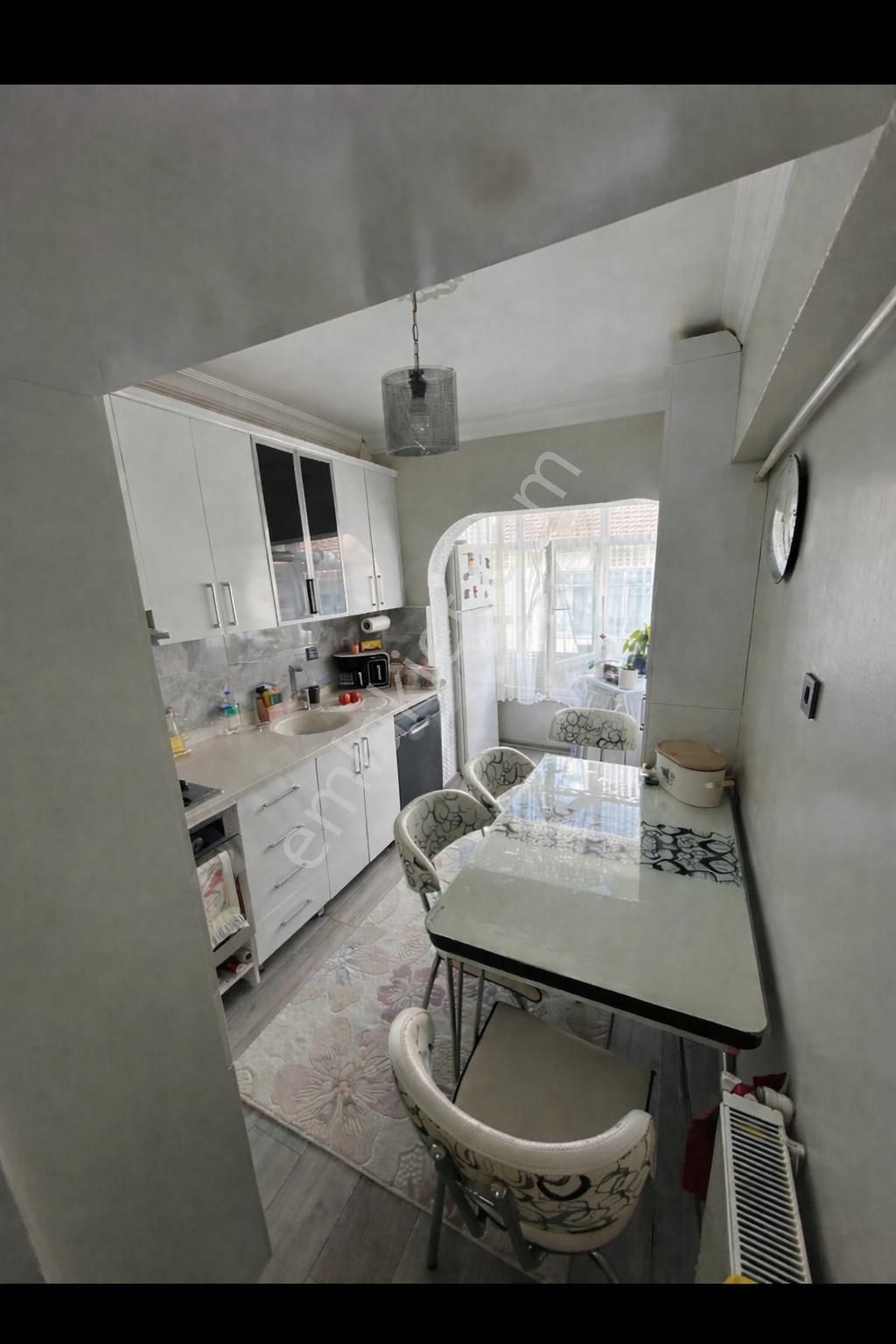 Plevne Mahallesinde Tren İstasyonuna Yürüme Mesafesinde Yapılı Daire!!