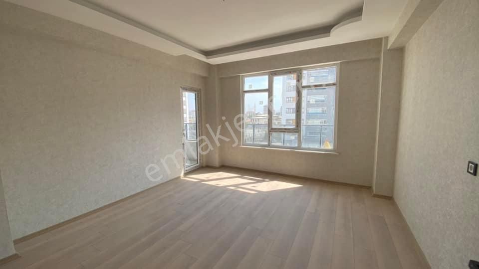 Emrah Çiftci'den Selçuklu Hocacihan Mah.başkent Hastanesi Civ.satılık 3+1 Lüks Daire - Görsel 8