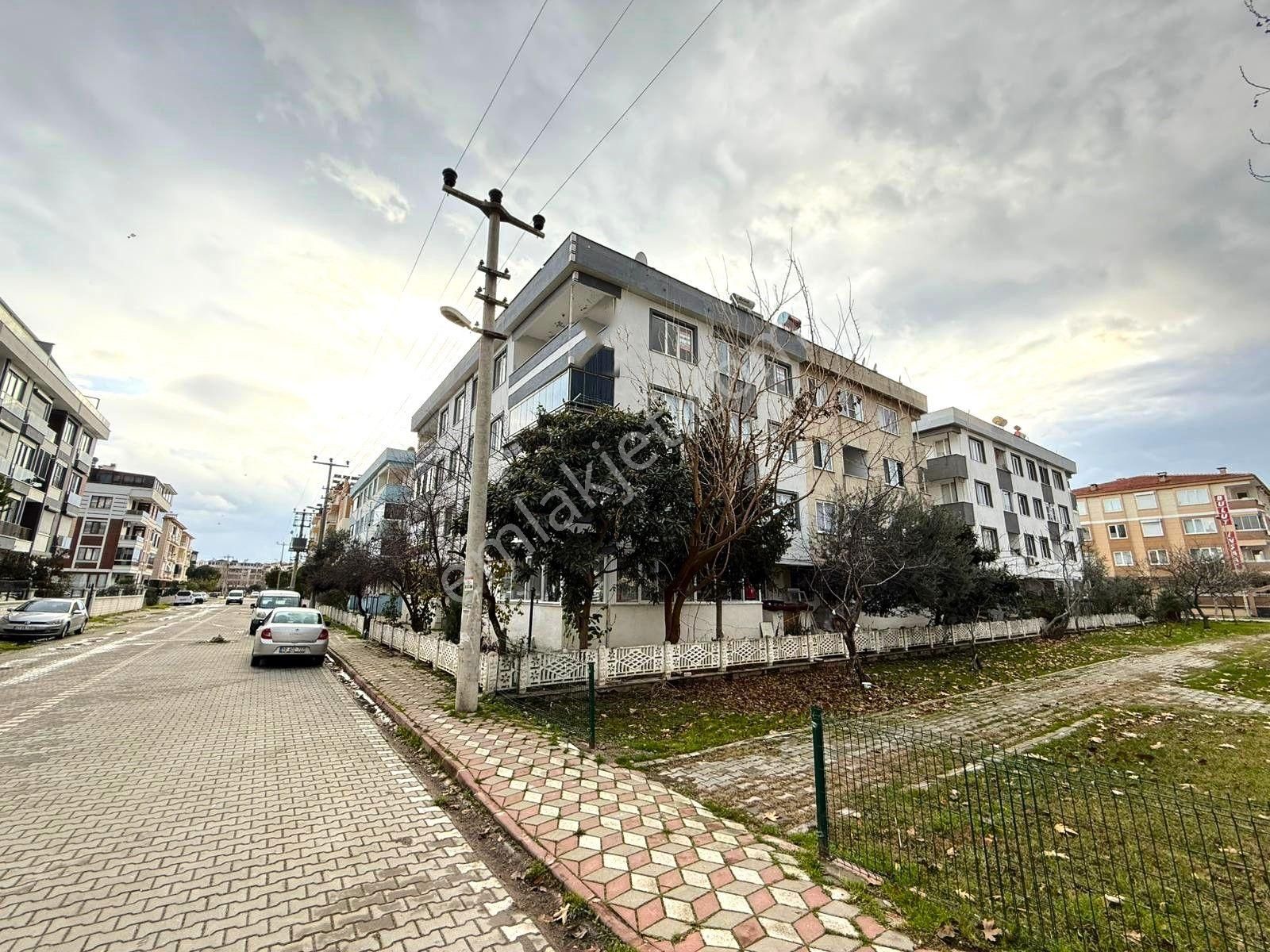 Yükselden Altınkumda Öncephe Ayrı Mutfak Kaçmaz Fırsat 3+1 Daire - Görsel 3