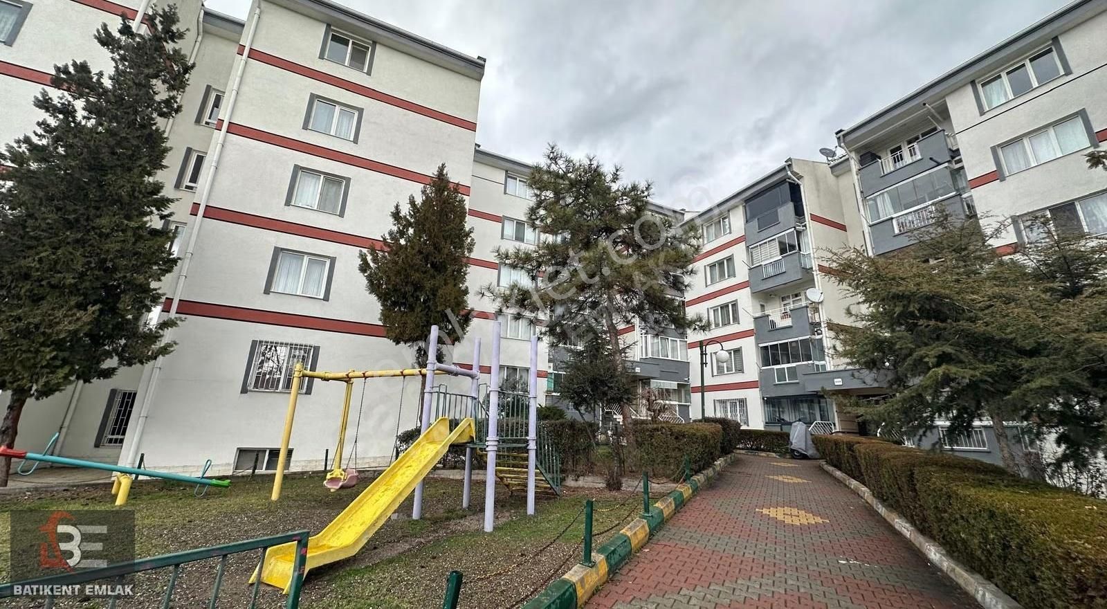 Batıkent Emlak'tan İnönü Mah Ara Kat 3+1 Yapılı Yalıtımlı