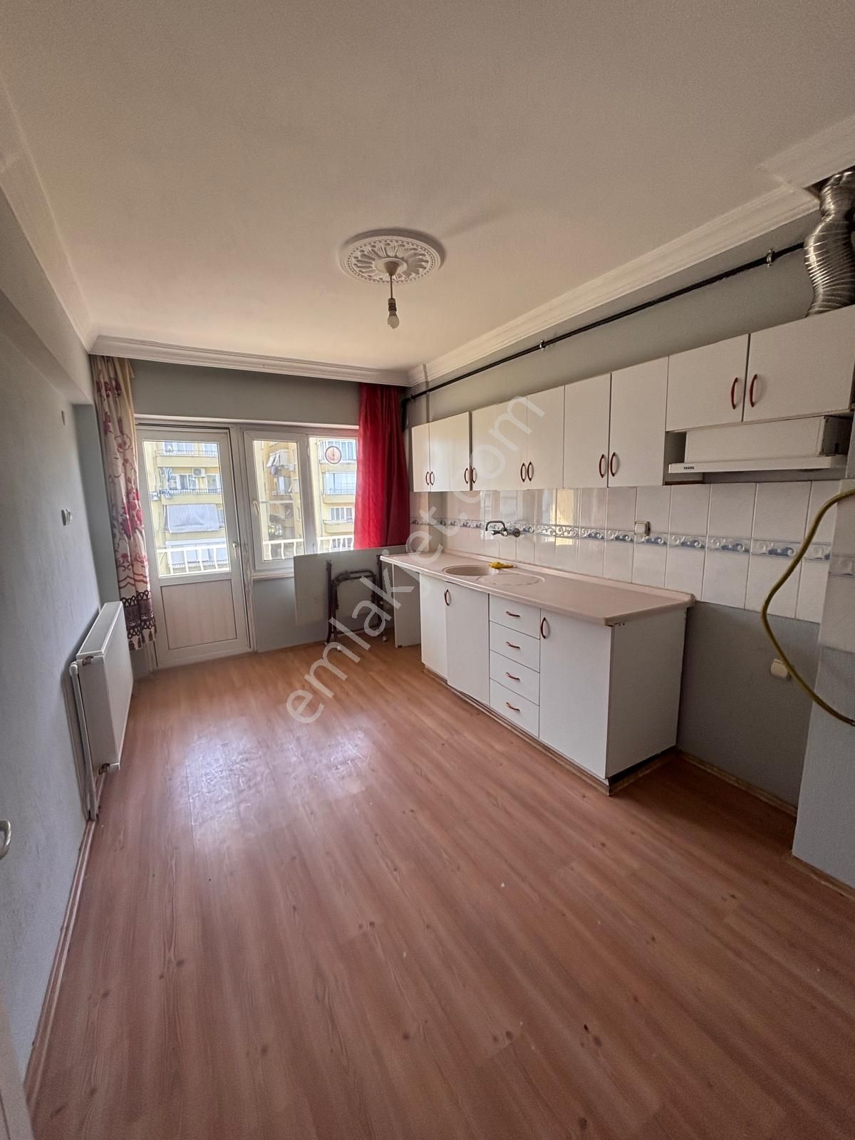 İsabeyli’de Site İçi Ve Doğalgazlı Kiralık Geniş 3+1 Daire - Görsel 2