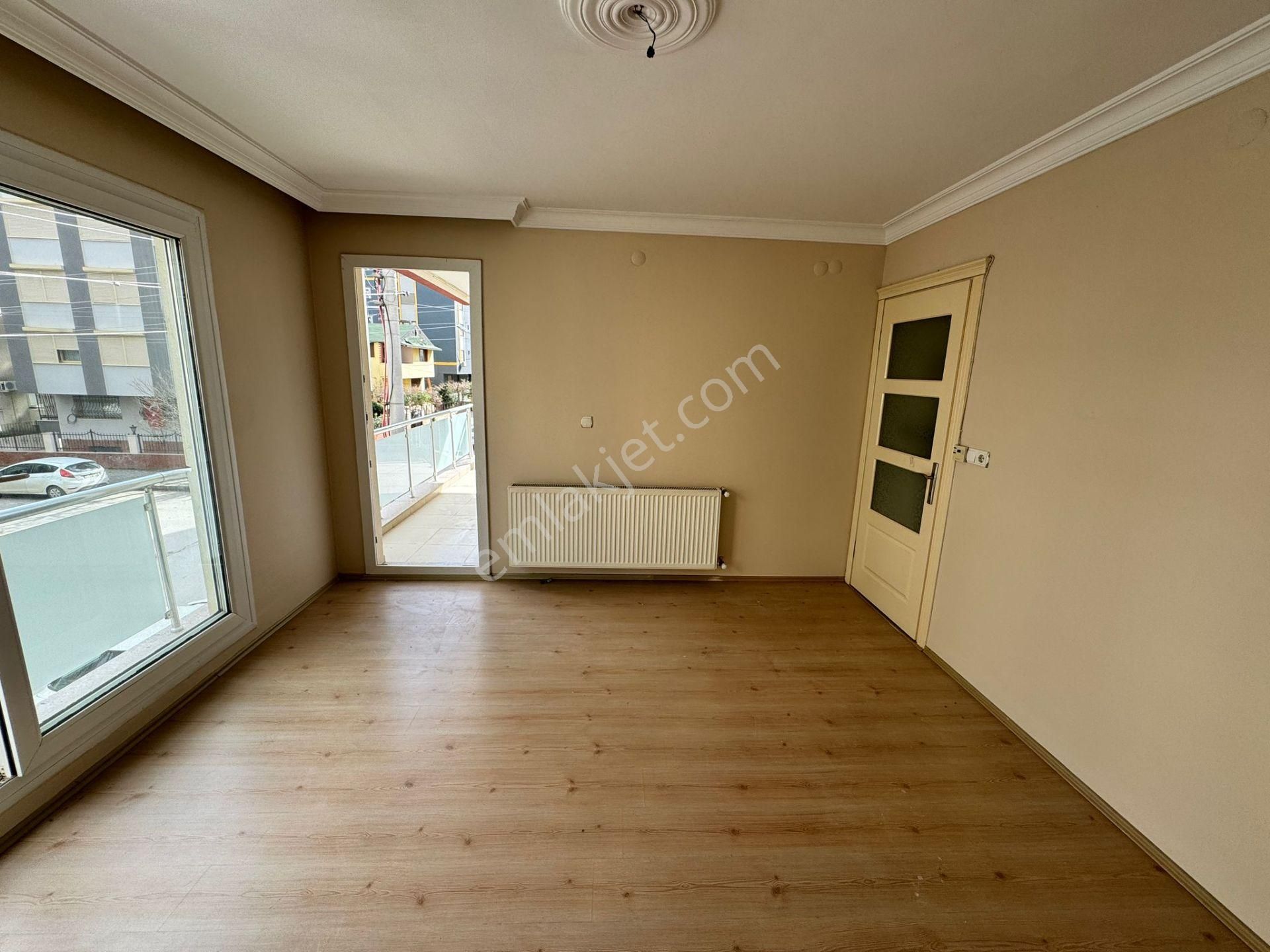 Kaçmazer'den İstasyon Caddesi Yakını Kiralık 4+1 Daire - Görsel 4