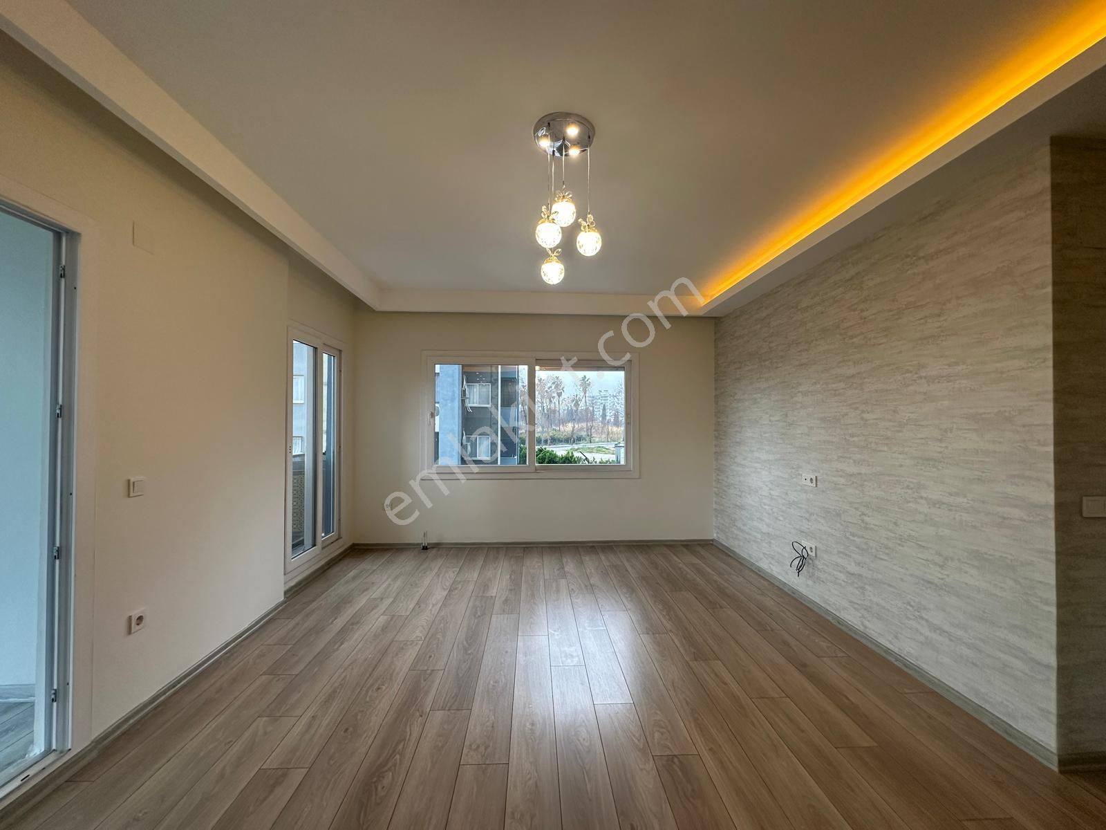 Erdemli Arpaçta'da Satılık 3+1 Sıfır Lüks Daire (denize 300m) - Görsel 4