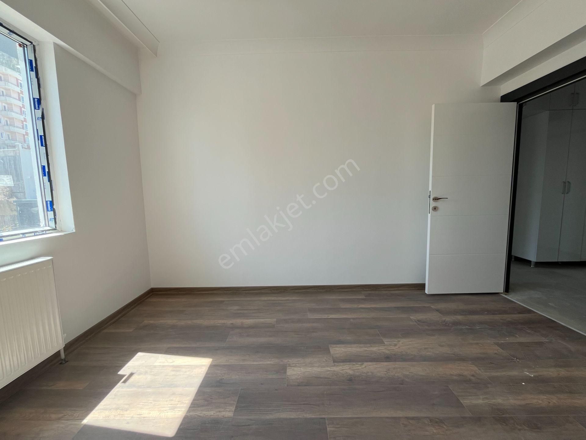 Pursaklar Mehmet Zengin Emlak'tan Fatih Mah. Sıfır Çift Banyolu 1.kat 2+1 Ful Yapılı Daire - Görsel 16